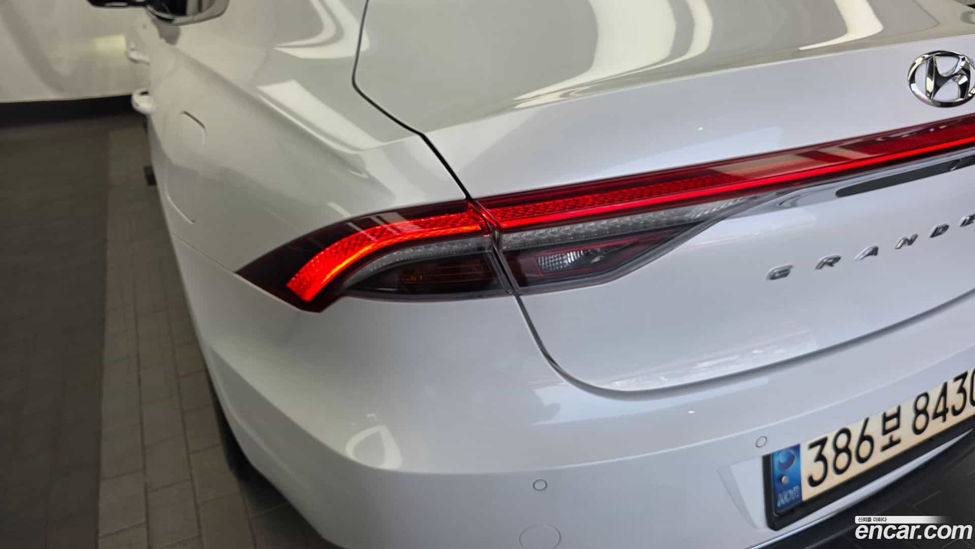 Grandeur Hyundai 2021.5-OUTER-033