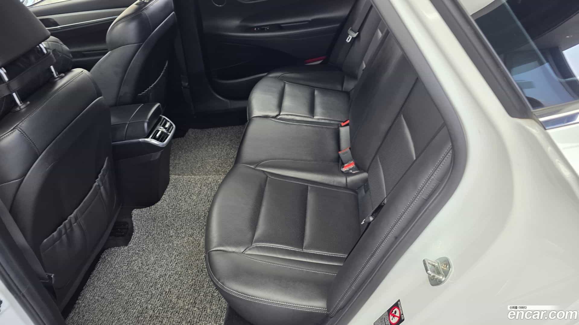 Grandeur Hyundai 2021.5-INNER-036