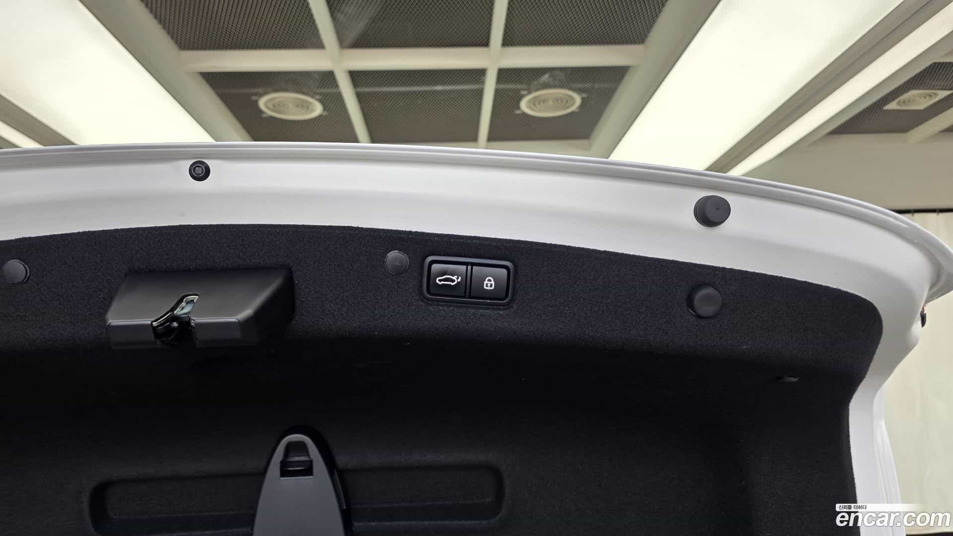 Grandeur Hyundai 2021.5-OPTION-042