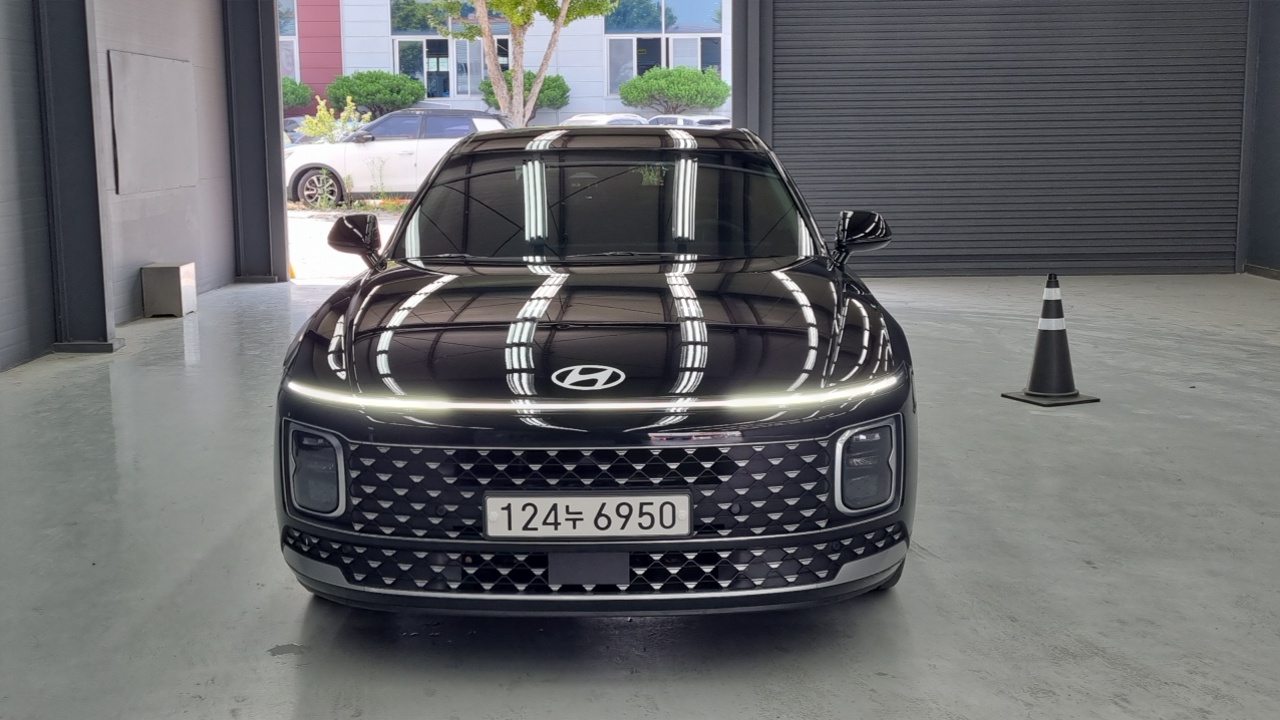 Grandeur Hyundai 2023.10-OUTER-003