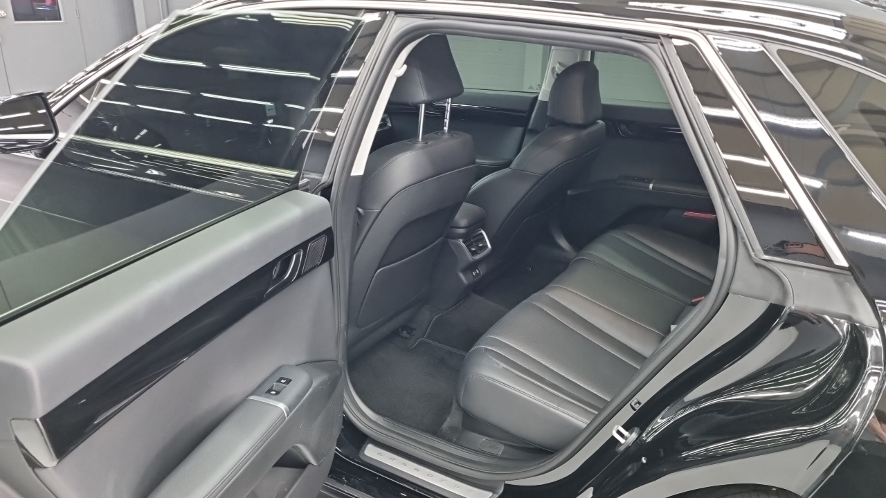 Grandeur Hyundai 2023.10-OPTION-015
