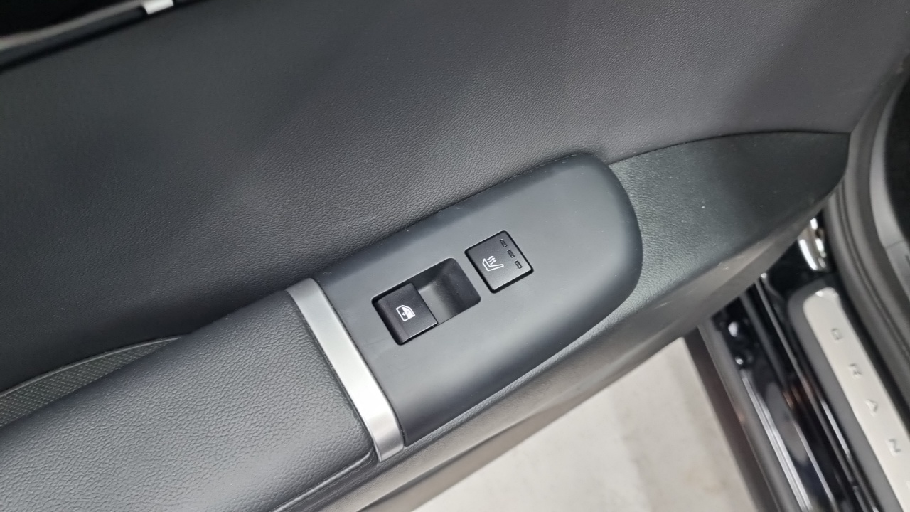 Grandeur Hyundai 2023.10-OPTION-021