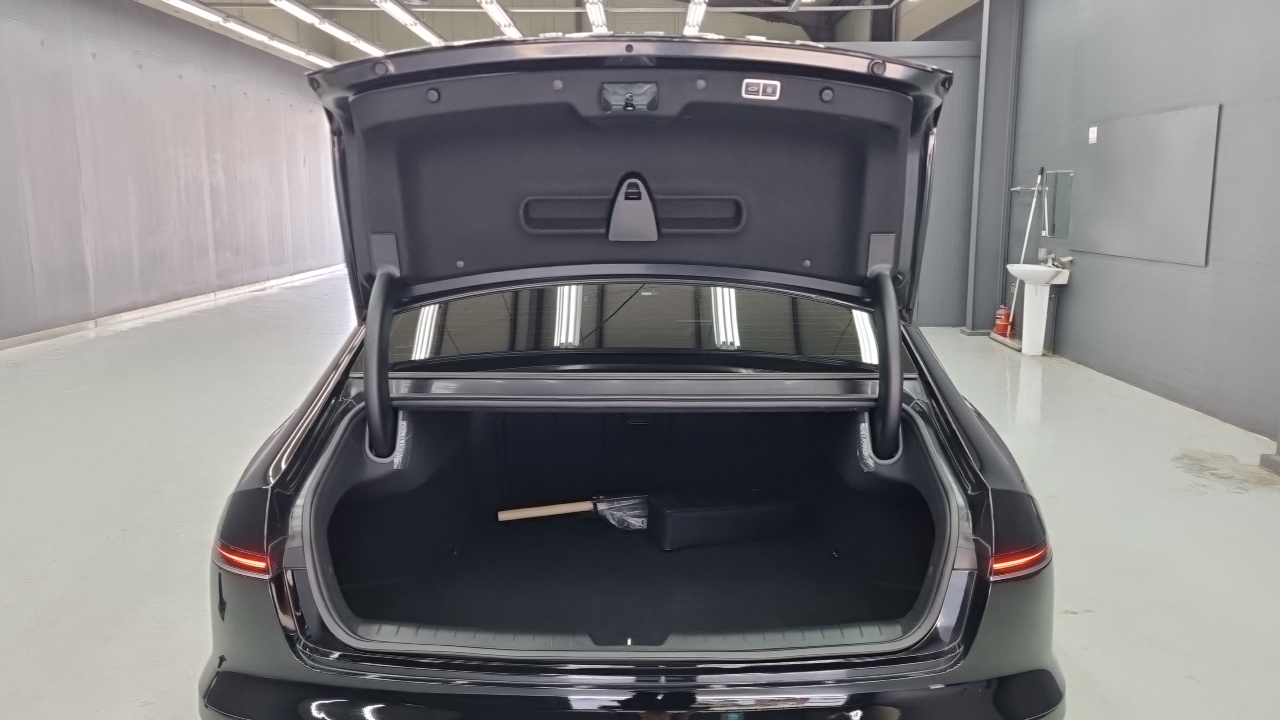 Grandeur Hyundai 2023.10-OPTION-022