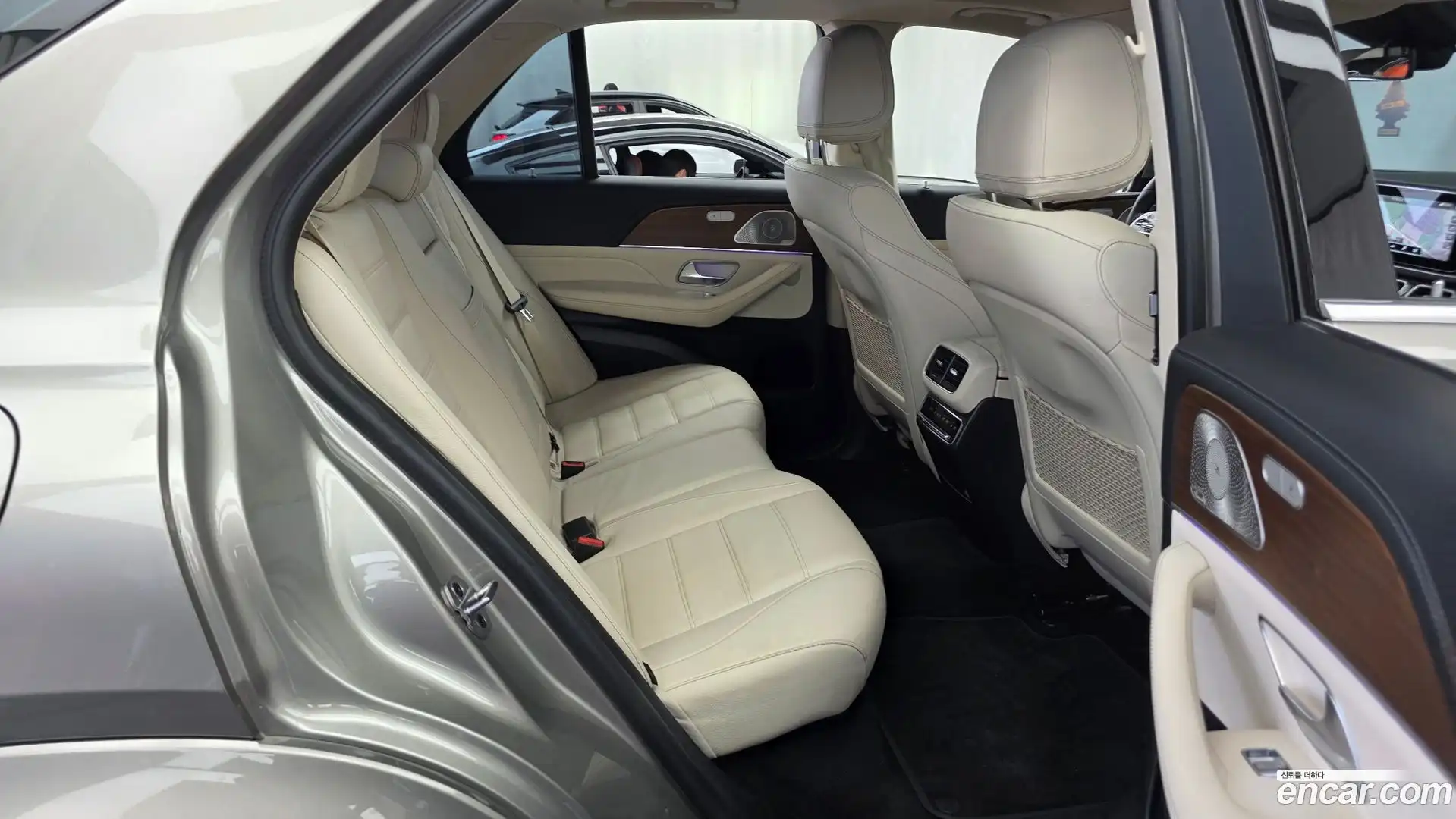 GLE-Class Mercedes-Benz 2021.3-OPTION-016