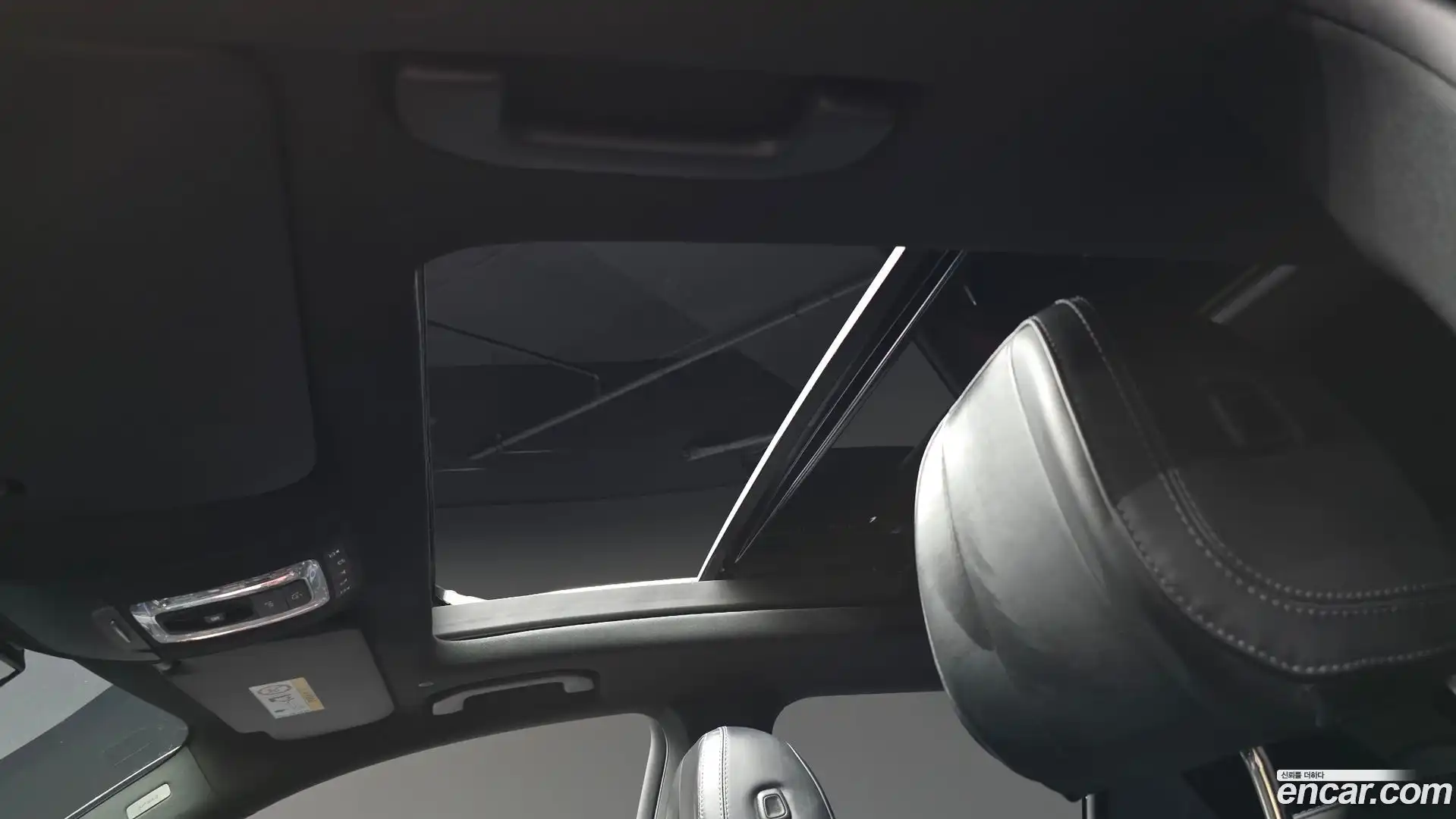 GLE-Class Mercedes-Benz 2020.11-OPTION-022