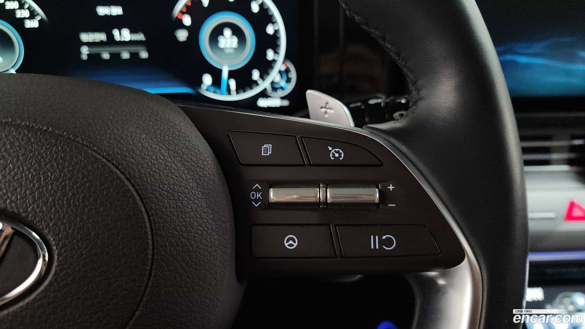Grandeur Hyundai 2021.1-OPTION-020