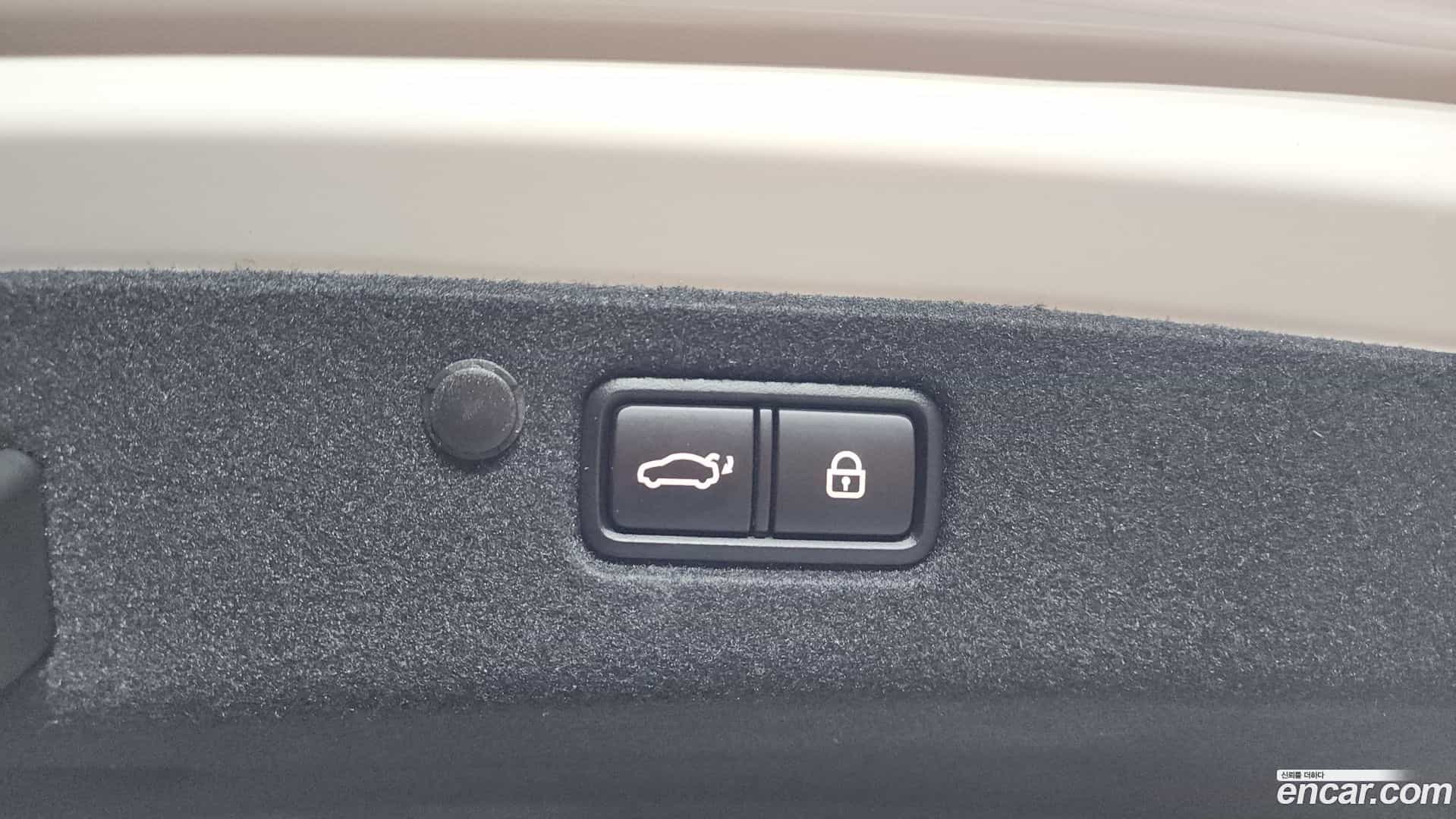 Grandeur Hyundai 2021.1-OPTION-022