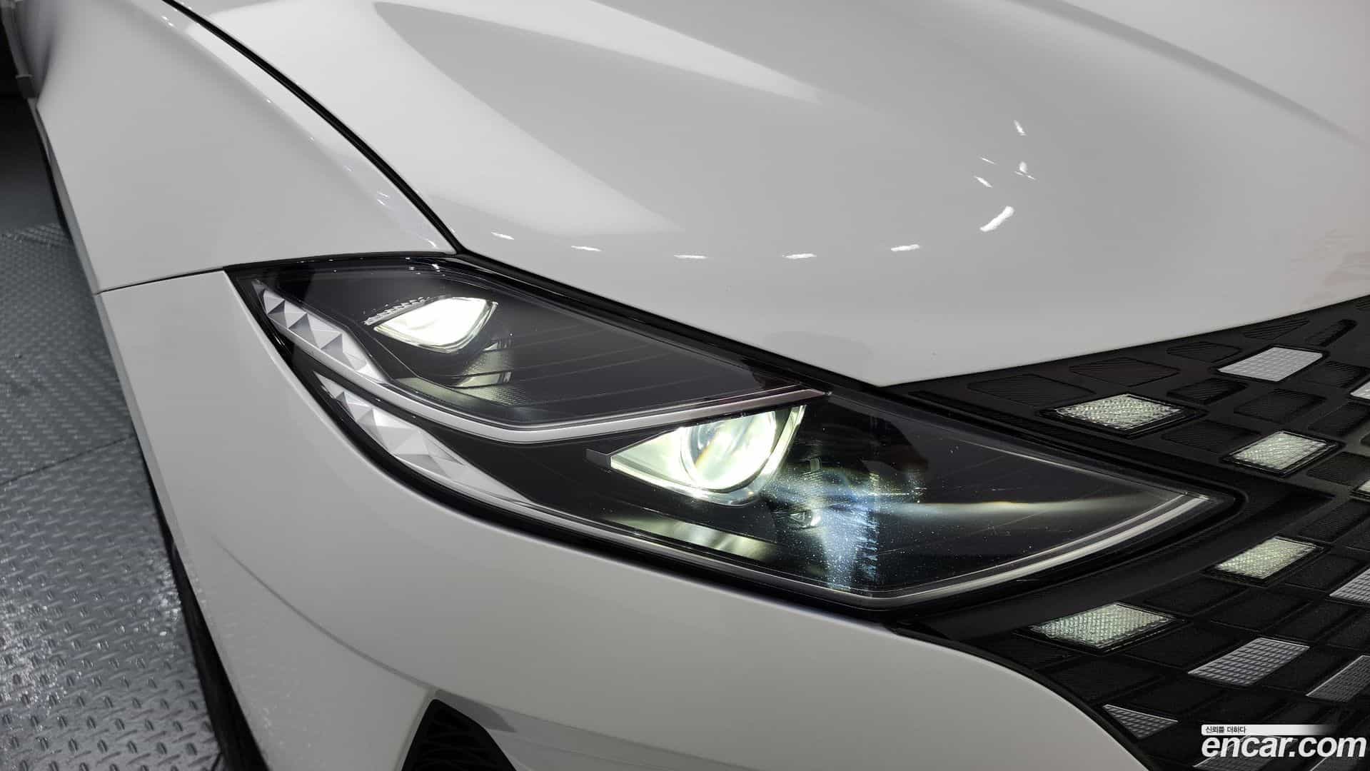 Grandeur Hyundai 2021.1-OUTER-032