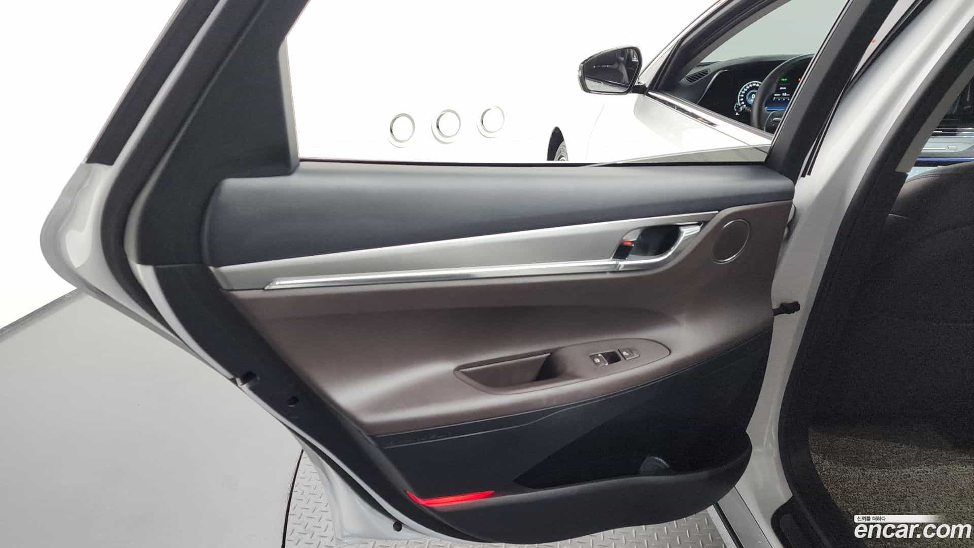 Grandeur Hyundai 2021.1-INNER-035