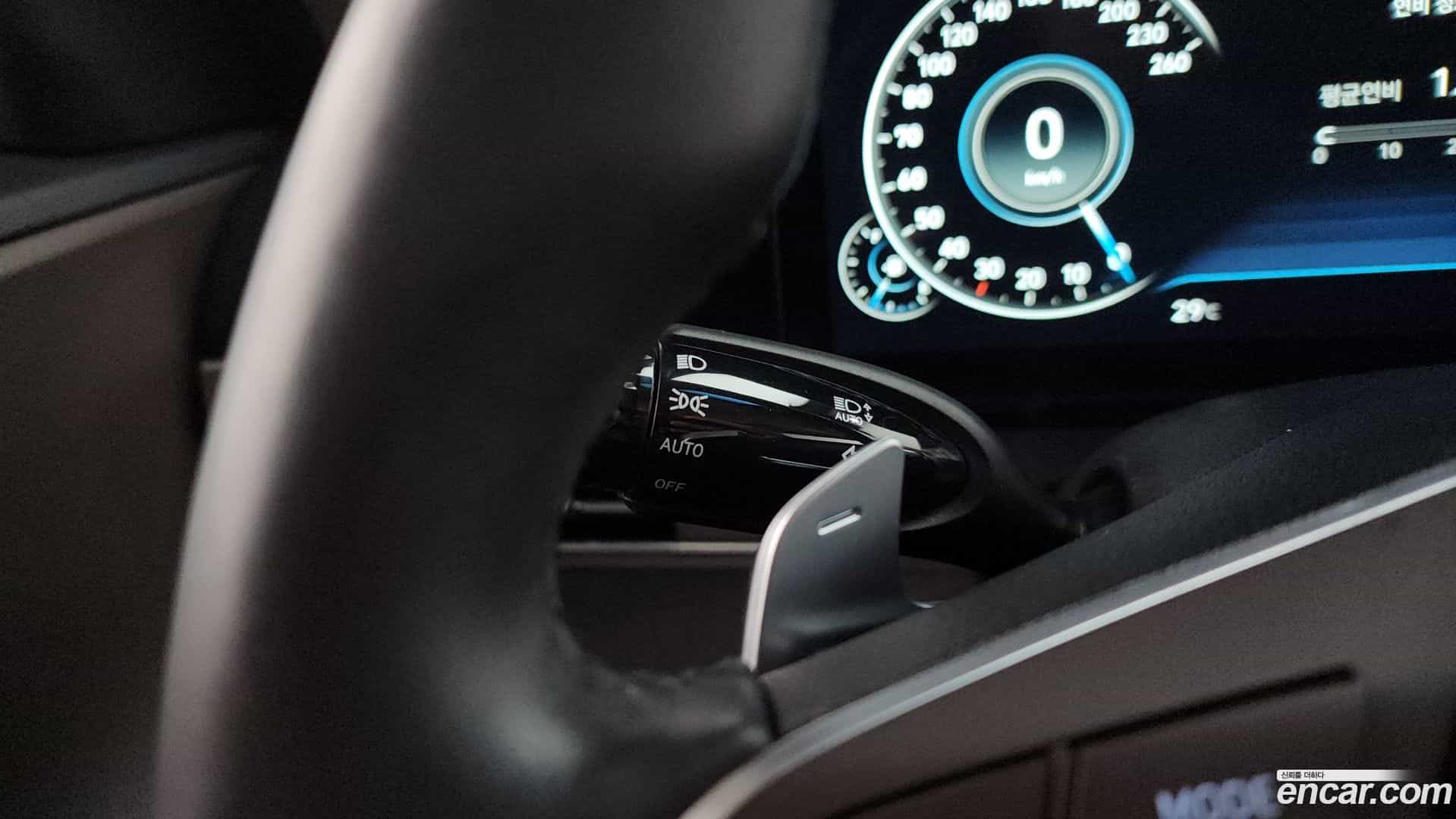 Grandeur Hyundai 2021.1-OPTION-046