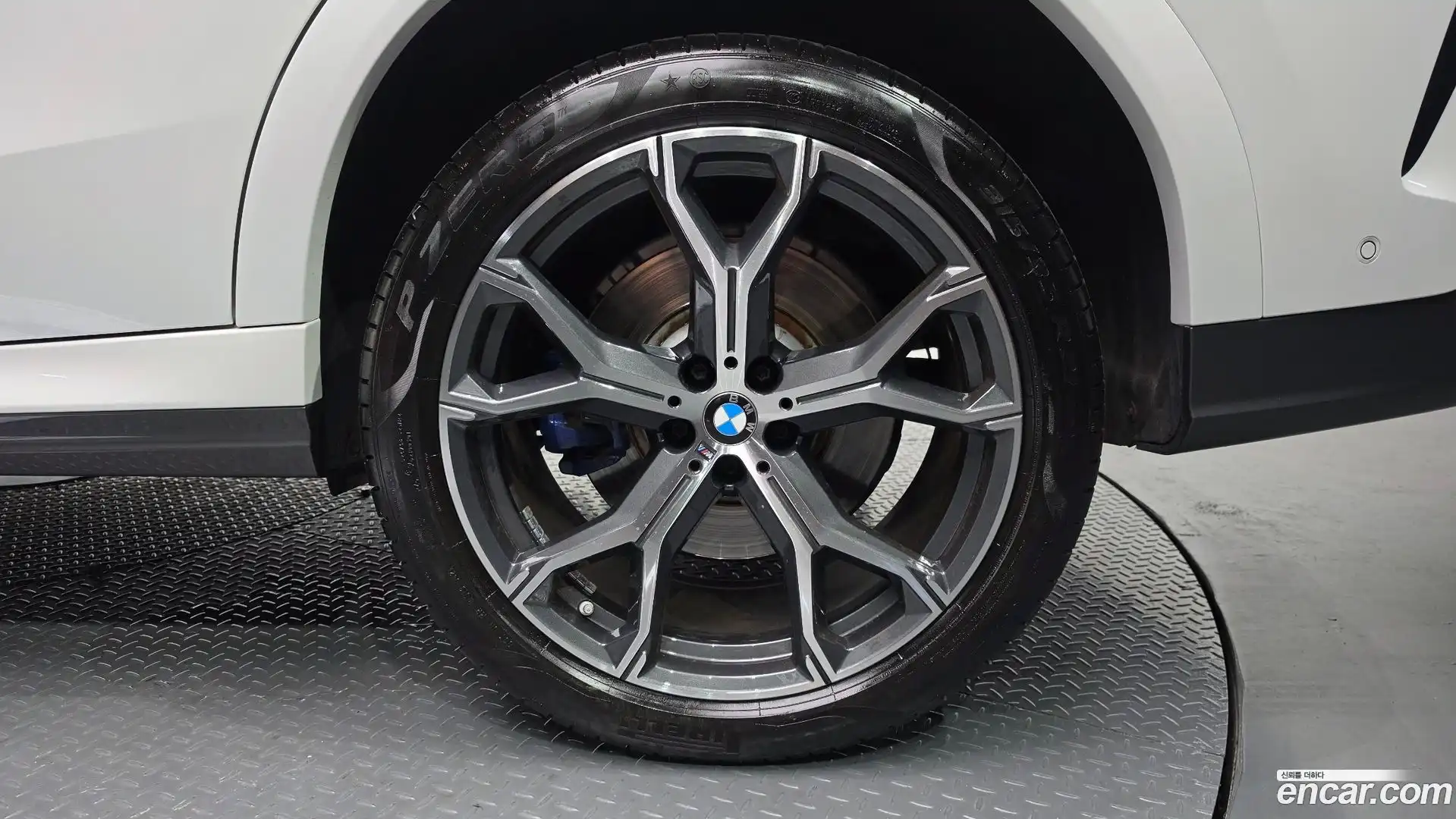X6 BMW 2021.4-OUTER-031