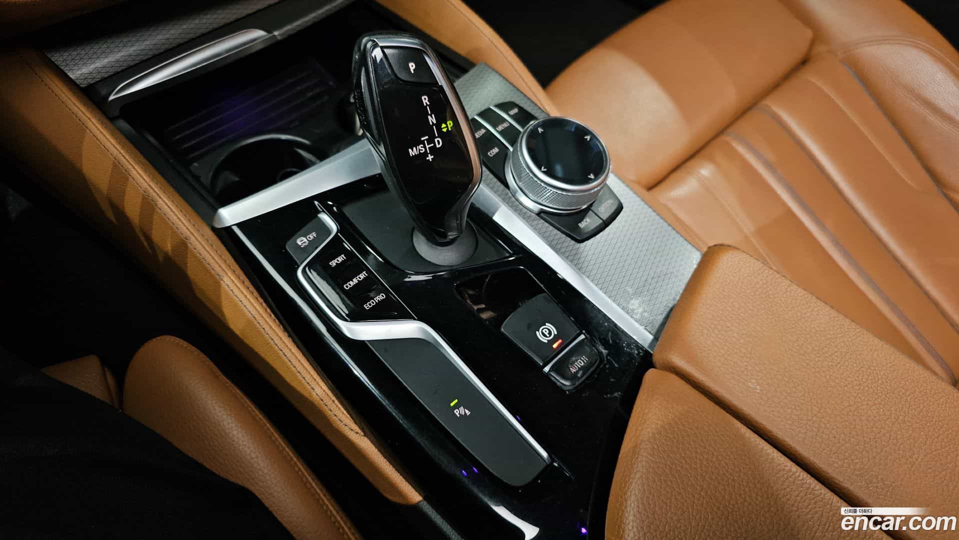 5-Series BMW 2017.9-INNER-009
