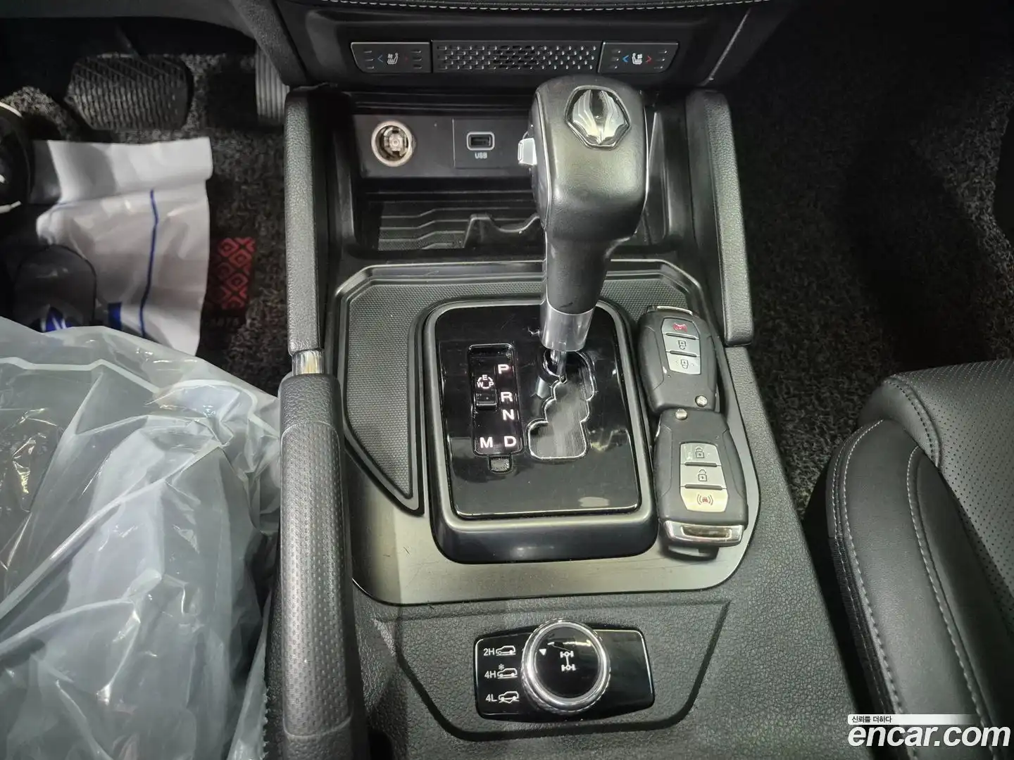 Rexton KG Mobility 2020.5-INNER-010
