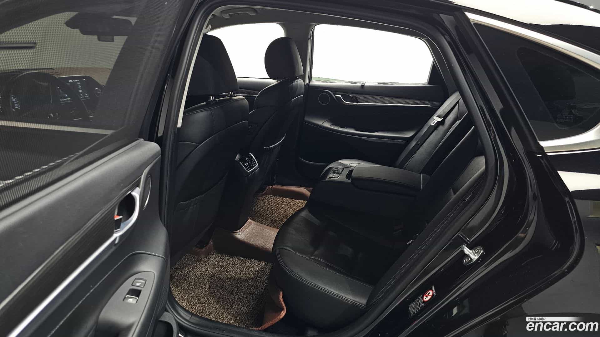 Grandeur Hyundai 2017.0-OPTION-016