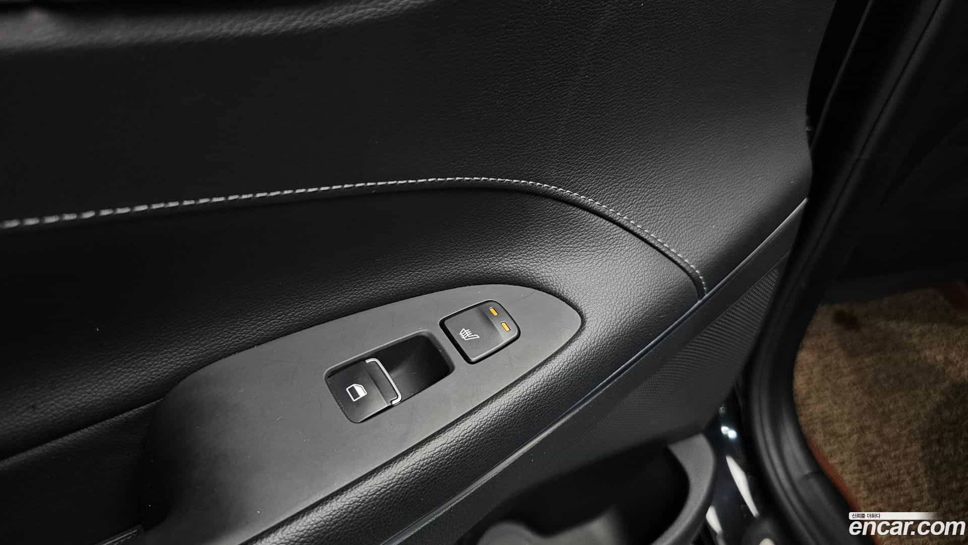 Grandeur Hyundai 2017.0-OPTION-023