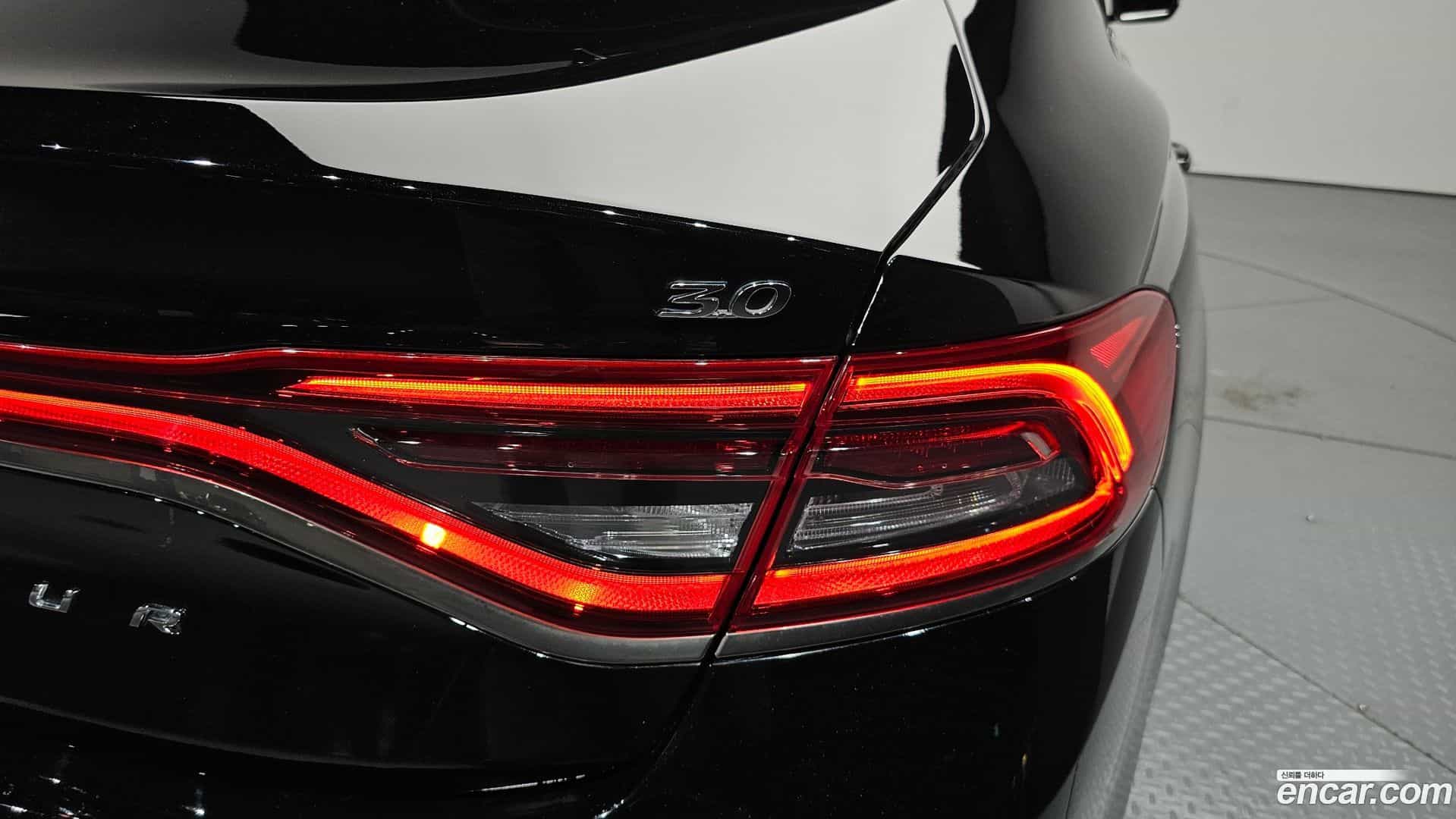 Grandeur Hyundai 2017.0-OUTER-033