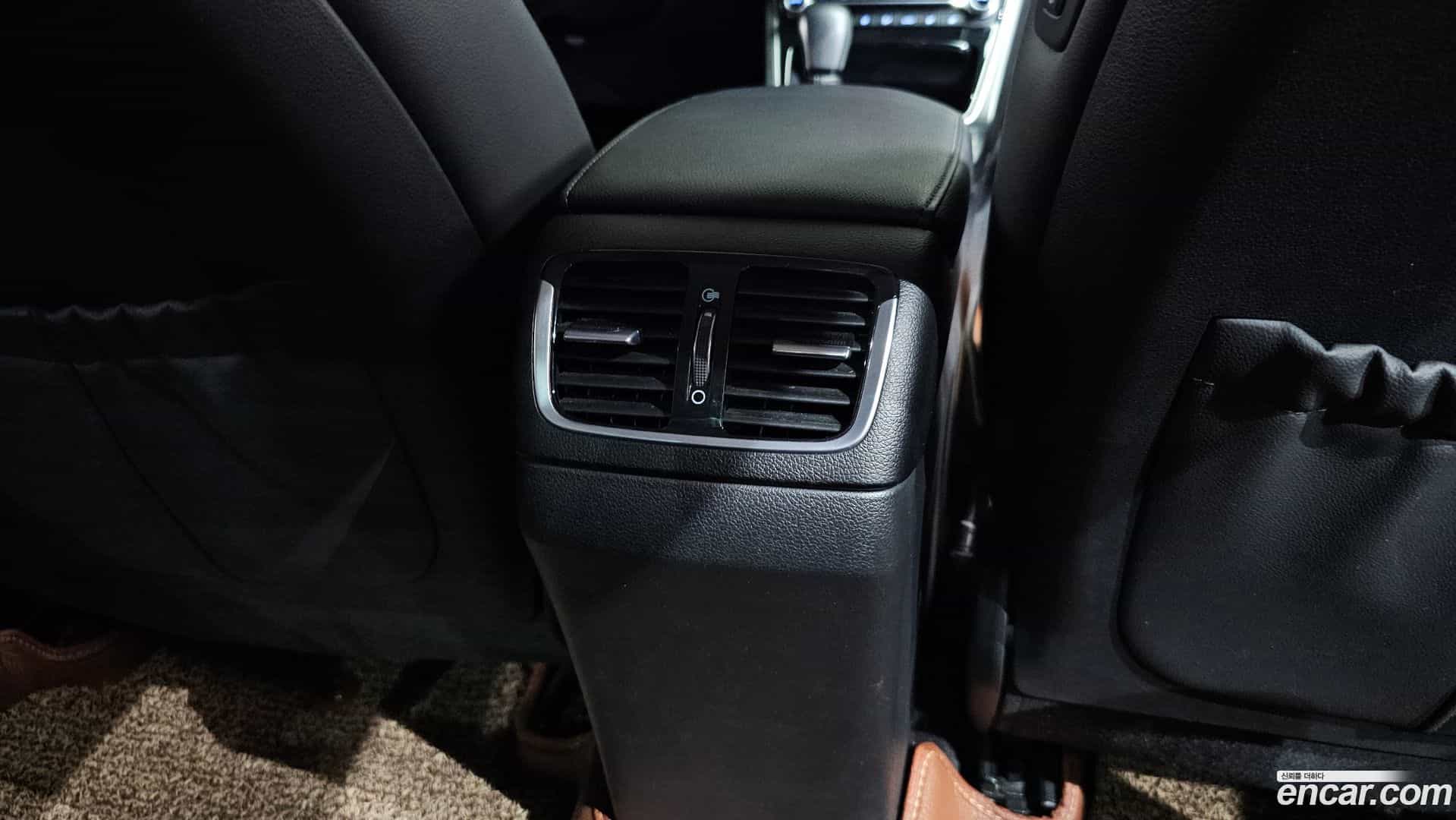 Grandeur Hyundai 2017.0-OPTION-044