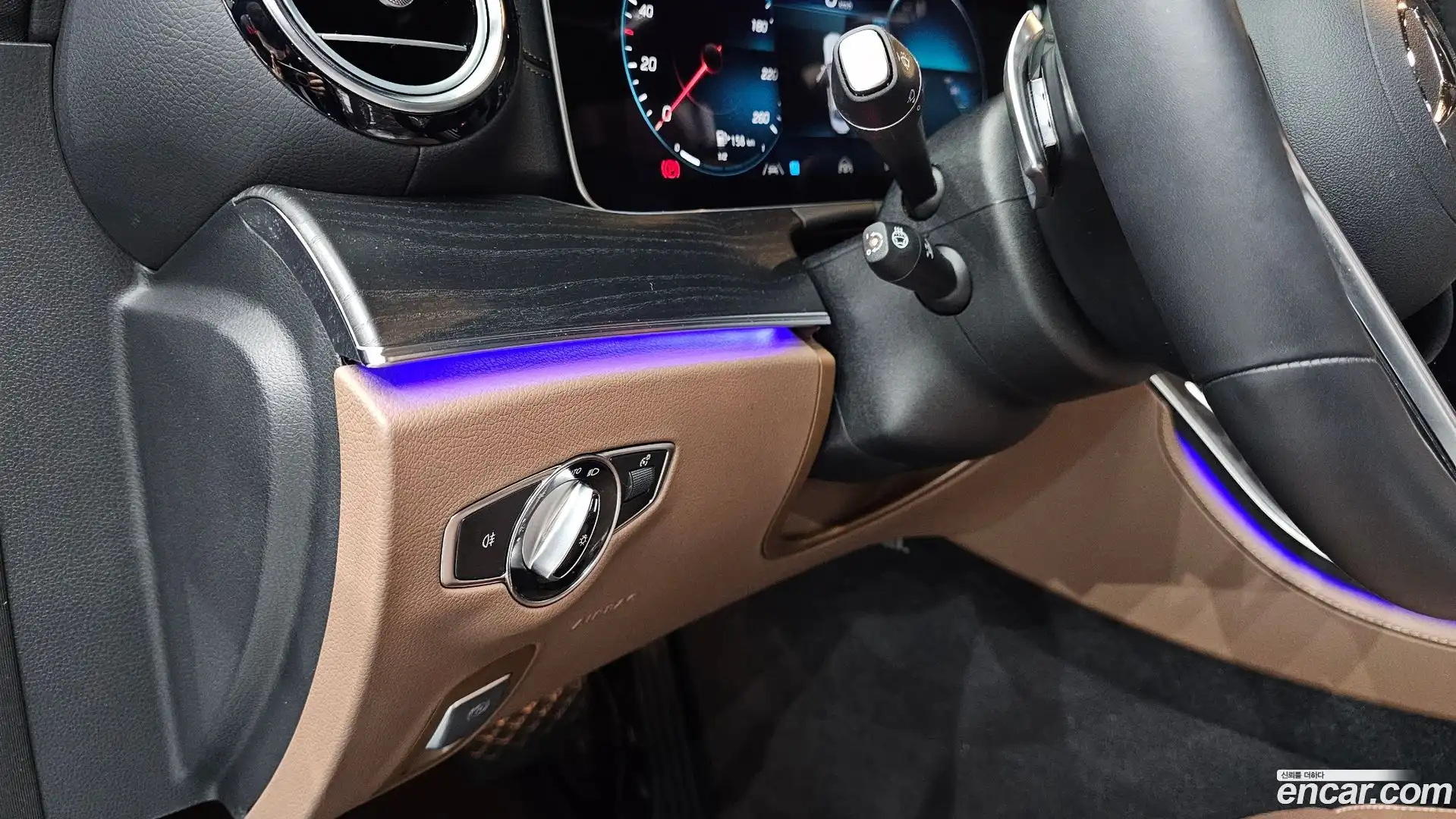 E-Class Mercedes-Benz 2023.5-OPTION-023