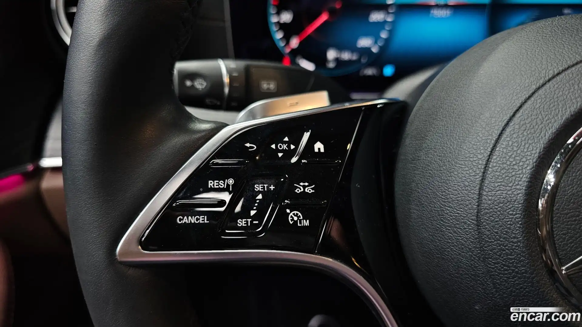 E-Class Mercedes-Benz 2023.5-OPTION-024