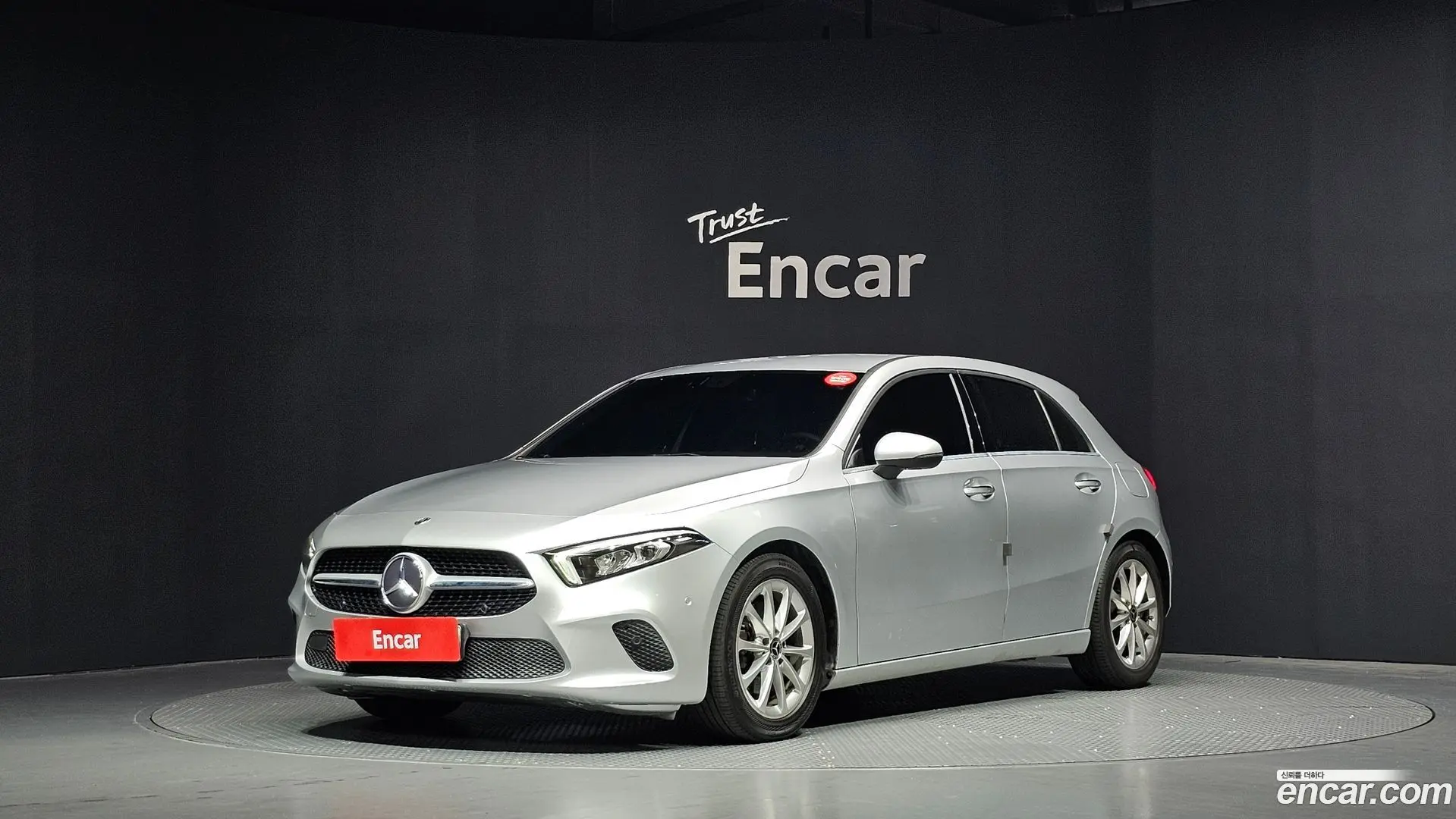 Main__Slider__Photo:A-Class Mercedes-Benz 2019.10-0