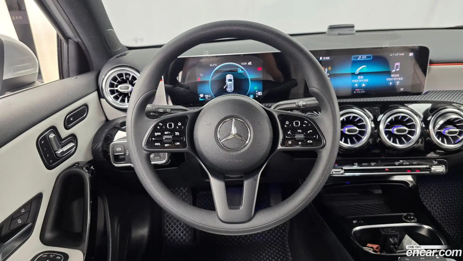A-Class Mercedes-Benz 2019.10-OPTION-017