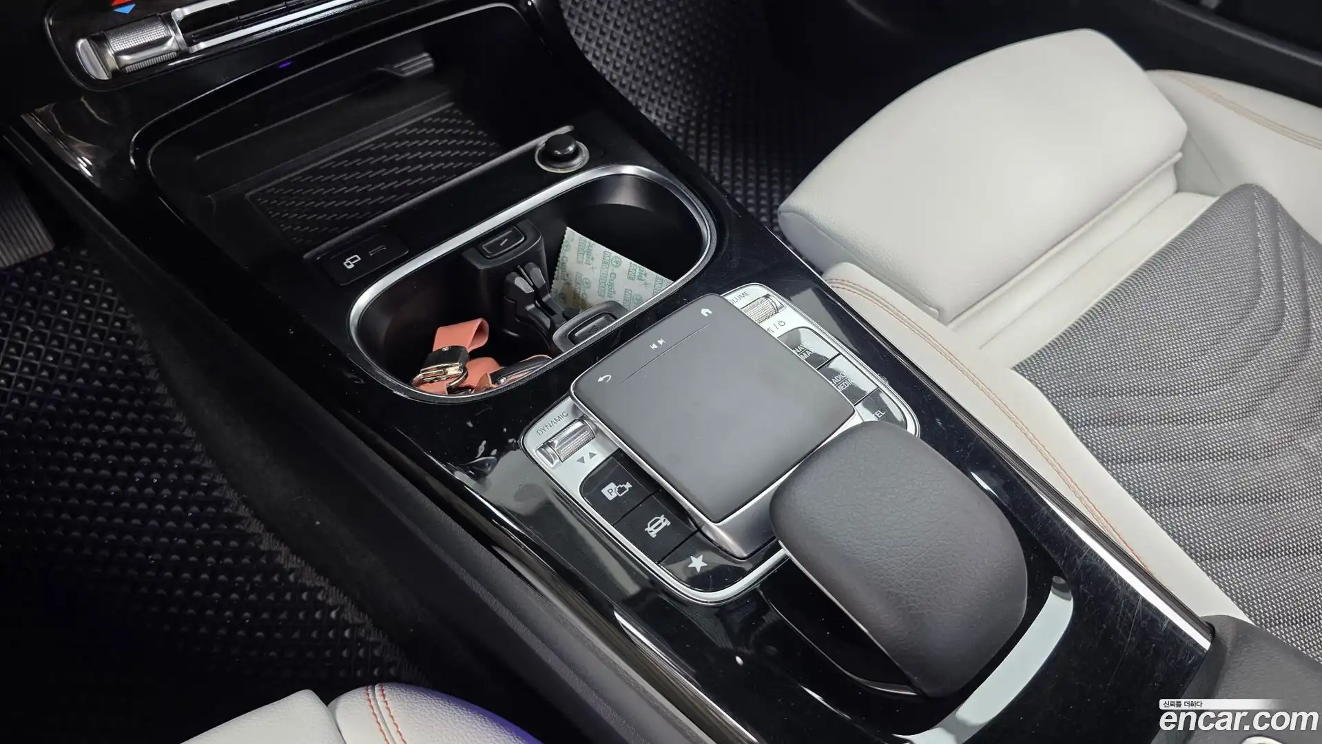 A-Class Mercedes-Benz 2019.10-OPTION-023