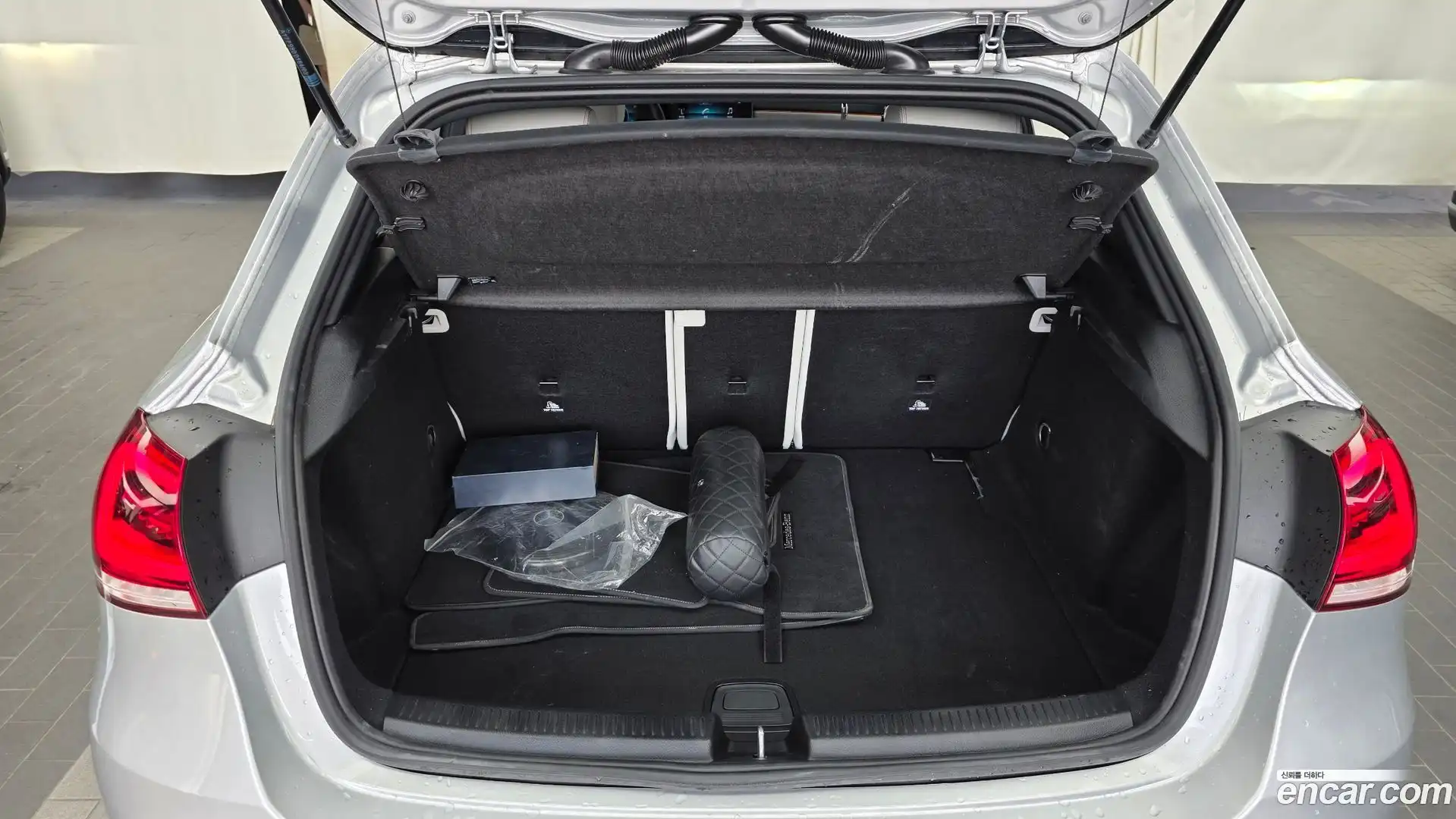 A-Class Mercedes-Benz 2019.10-OPTION-024