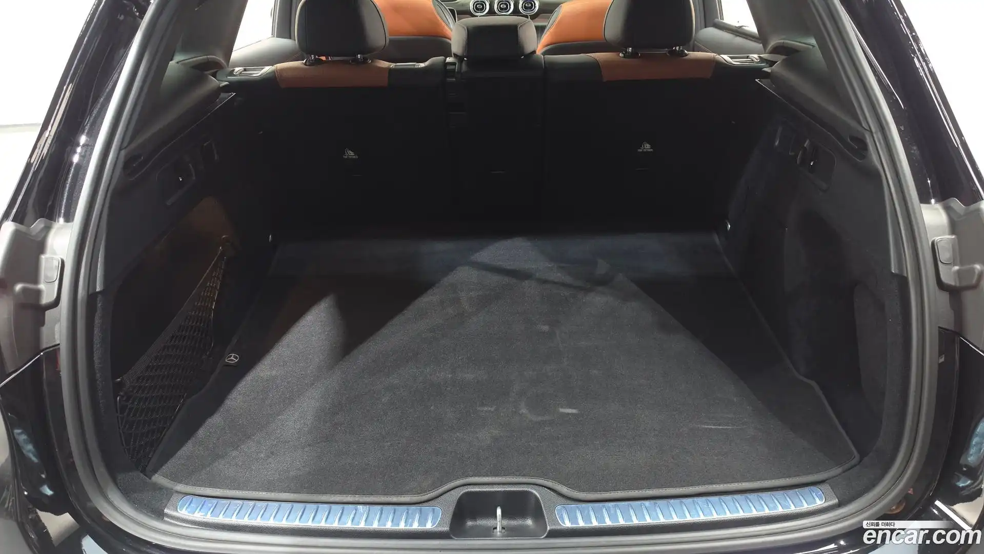 GLC-Class Mercedes-Benz 2023.7-OPTION-024
