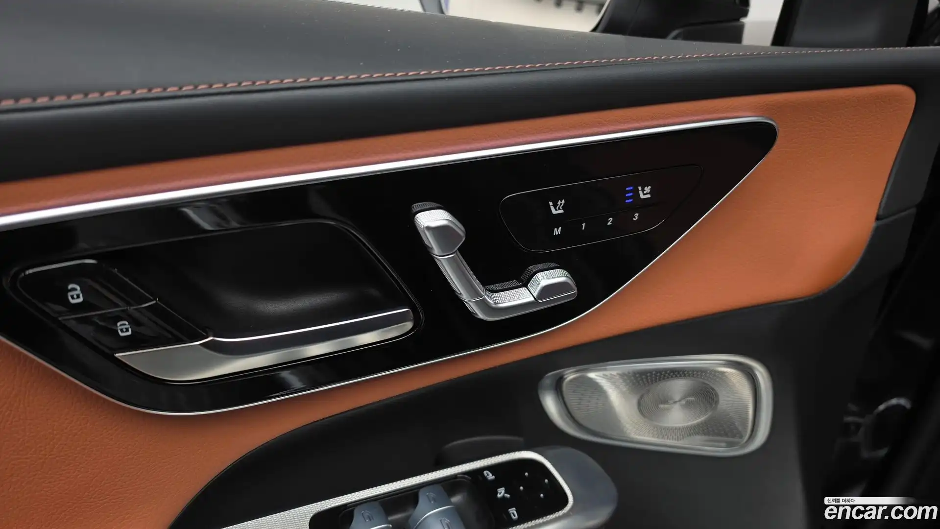 GLC-Class Mercedes-Benz 2023.7-OPTION-041