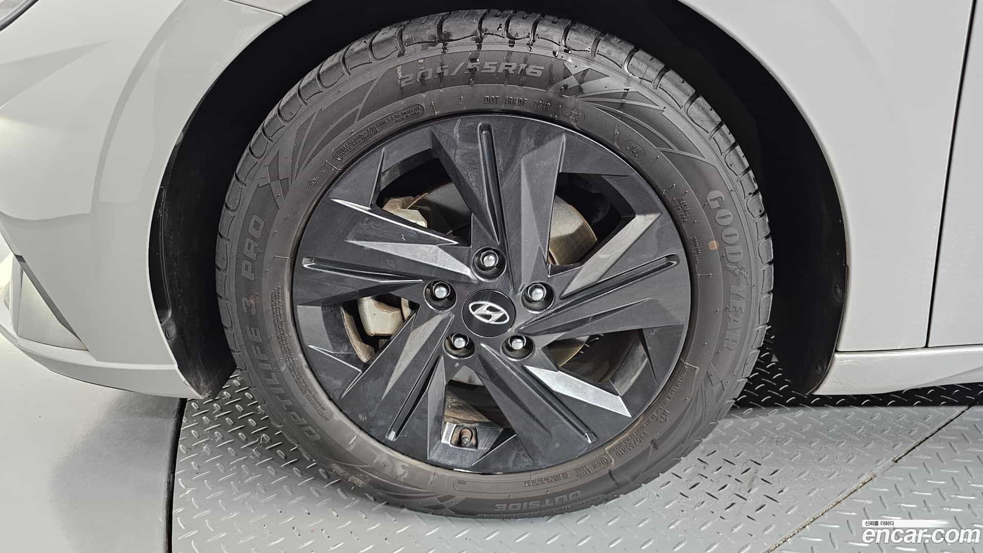 AVANTE Hyundai 2020.7-OUTER-005