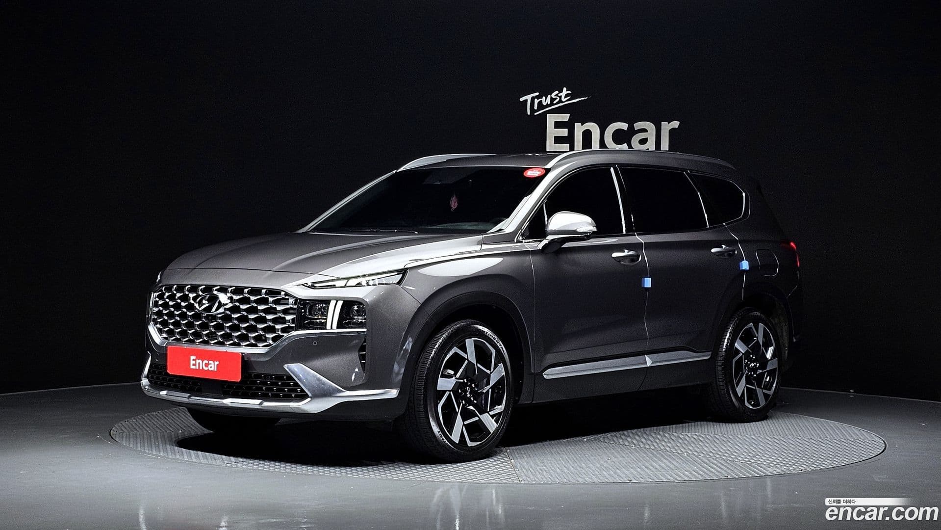 Main__Slider__Photo:Santafe Hyundai 2020.10-0