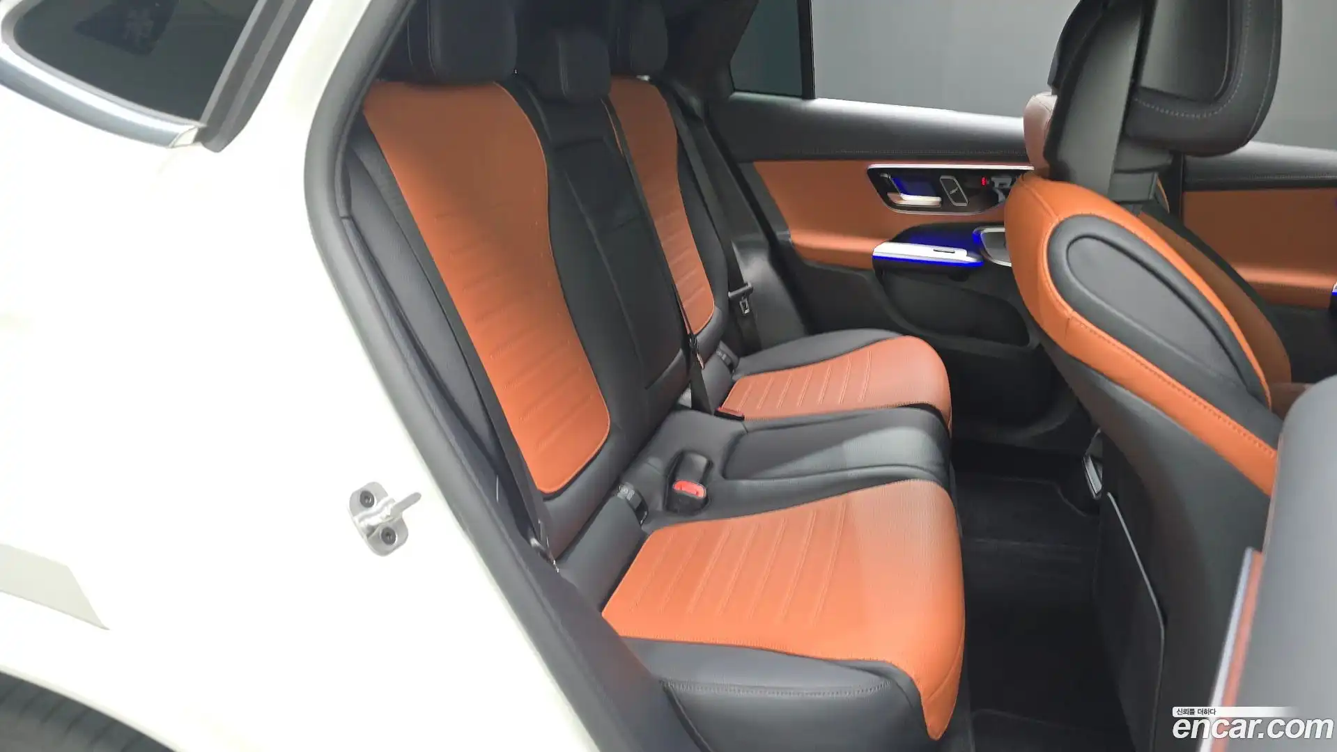 GLC-Class Mercedes-Benz 2025.5-OPTION-015