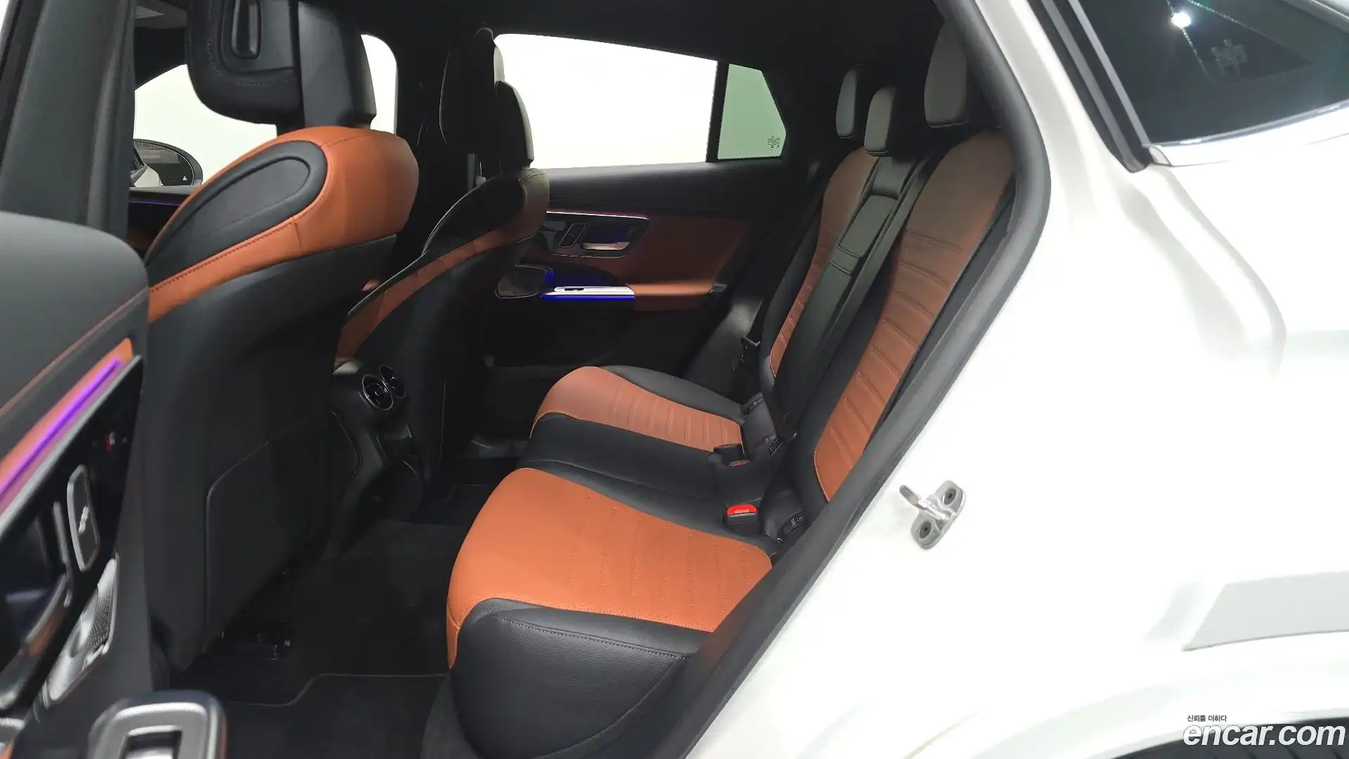 GLC-Class Mercedes-Benz 2025.5-OPTION-016