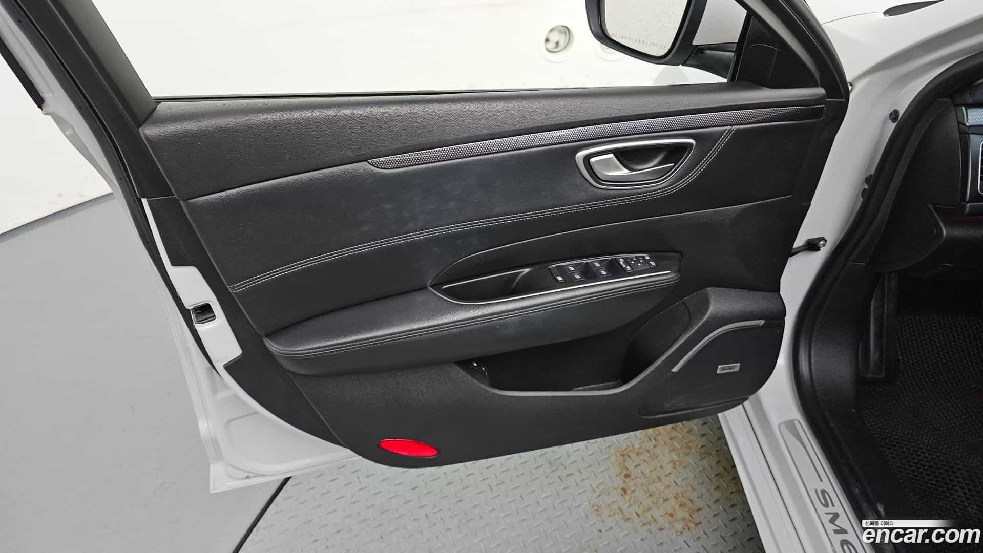 SM6 Renault Korea 2019.7-INNER-034