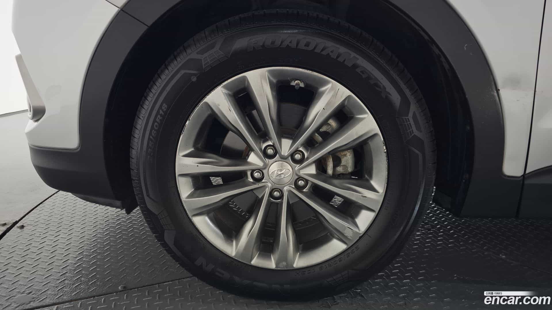 Santafe Hyundai 2015.8-OUTER-005
