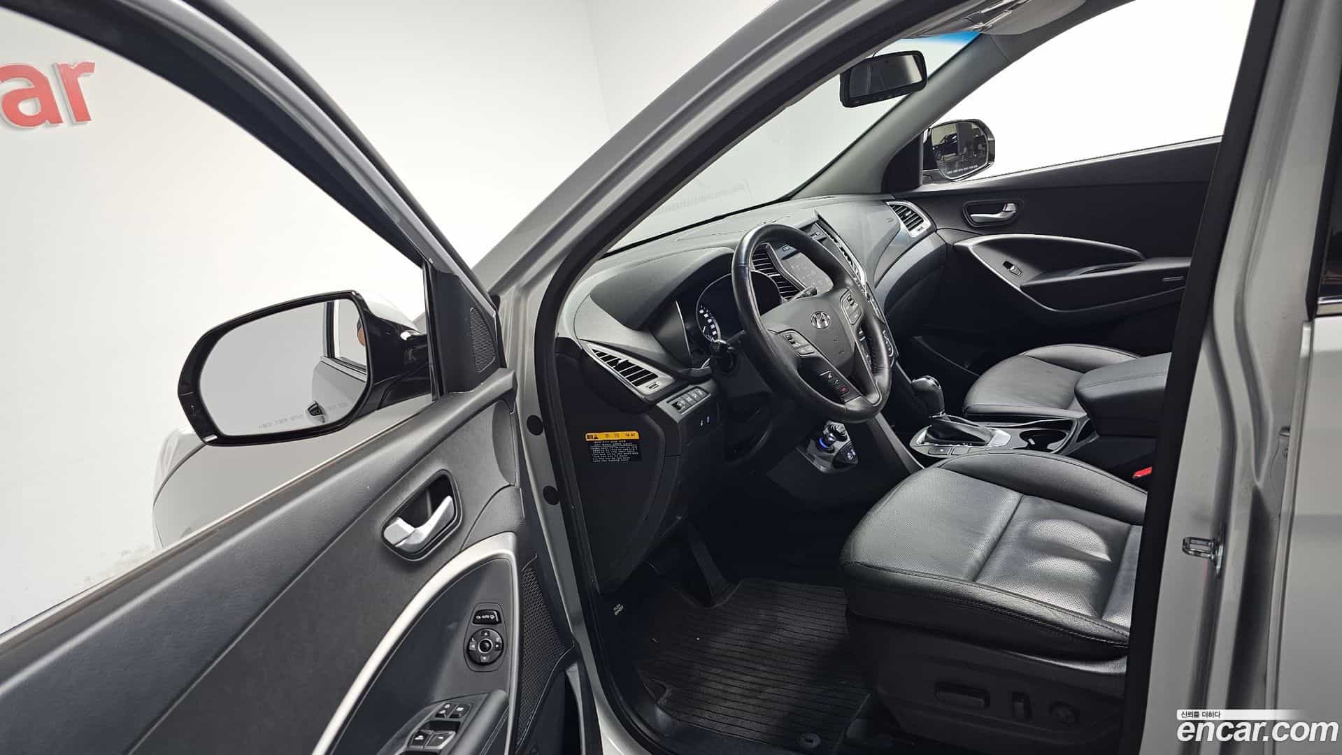 Santafe Hyundai 2015.8-INNER-010