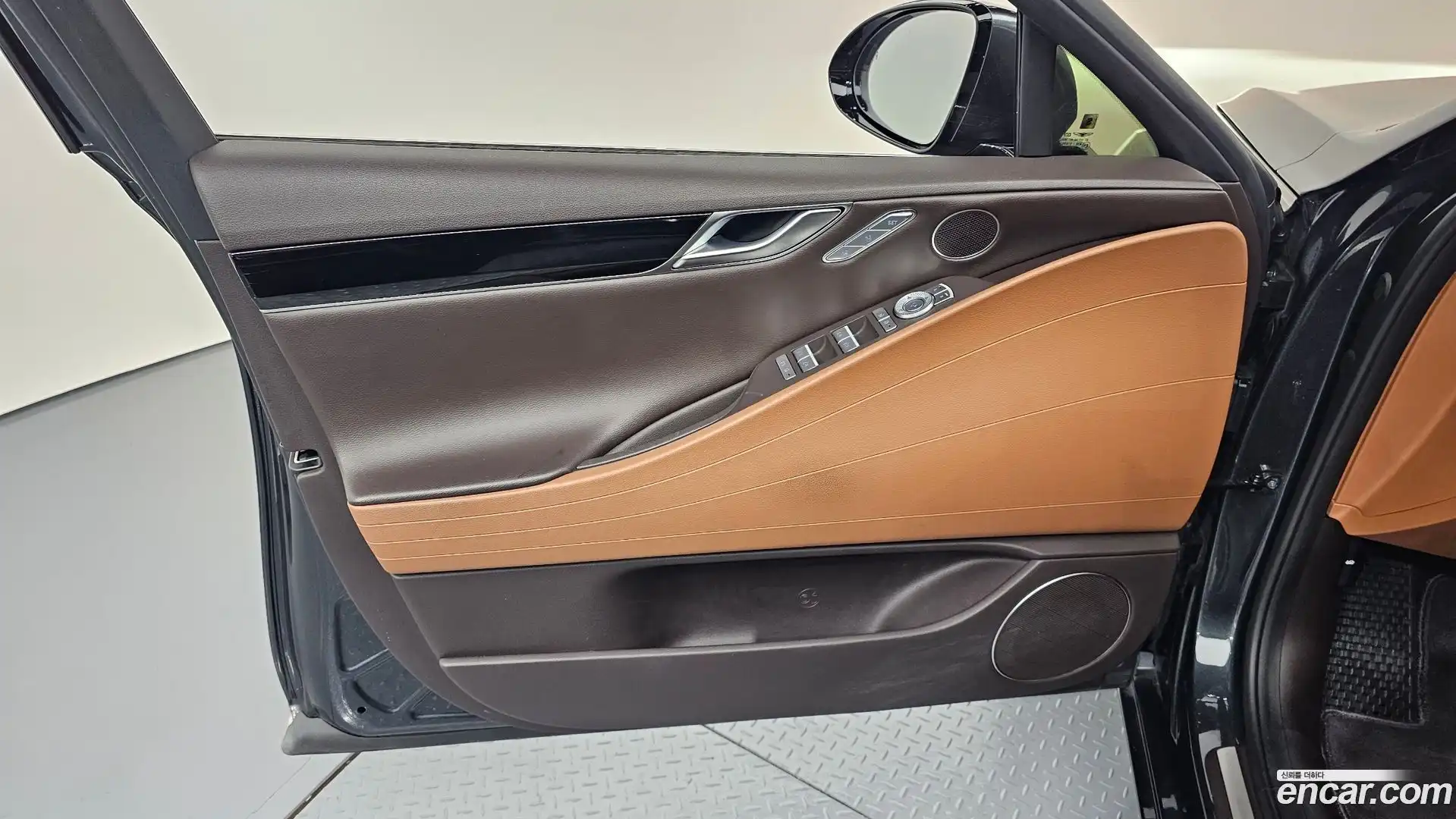 G80 Genesis 2020.11-INNER-034