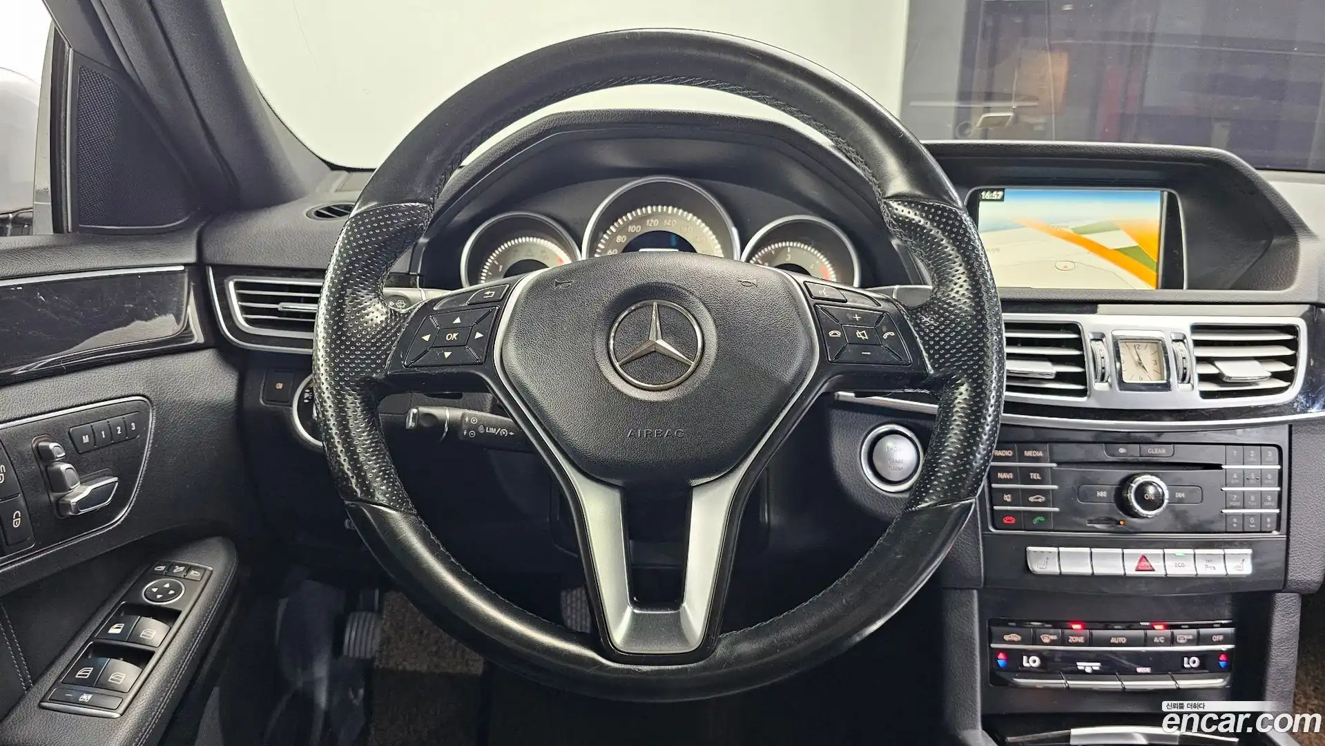 E-Class Mercedes-Benz 2016.1-OPTION-017