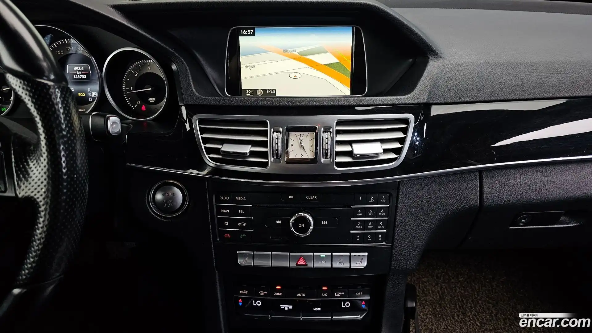 E-Class Mercedes-Benz 2016.1-OPTION-018
