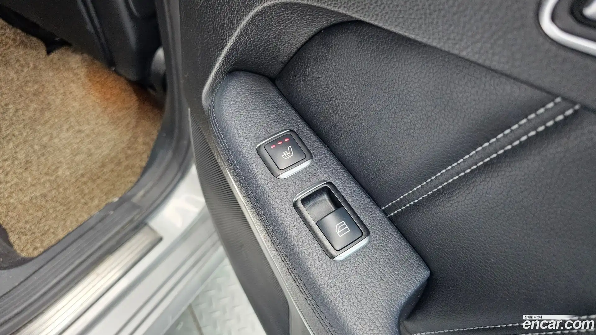 E-Class Mercedes-Benz 2016.1-OPTION-023