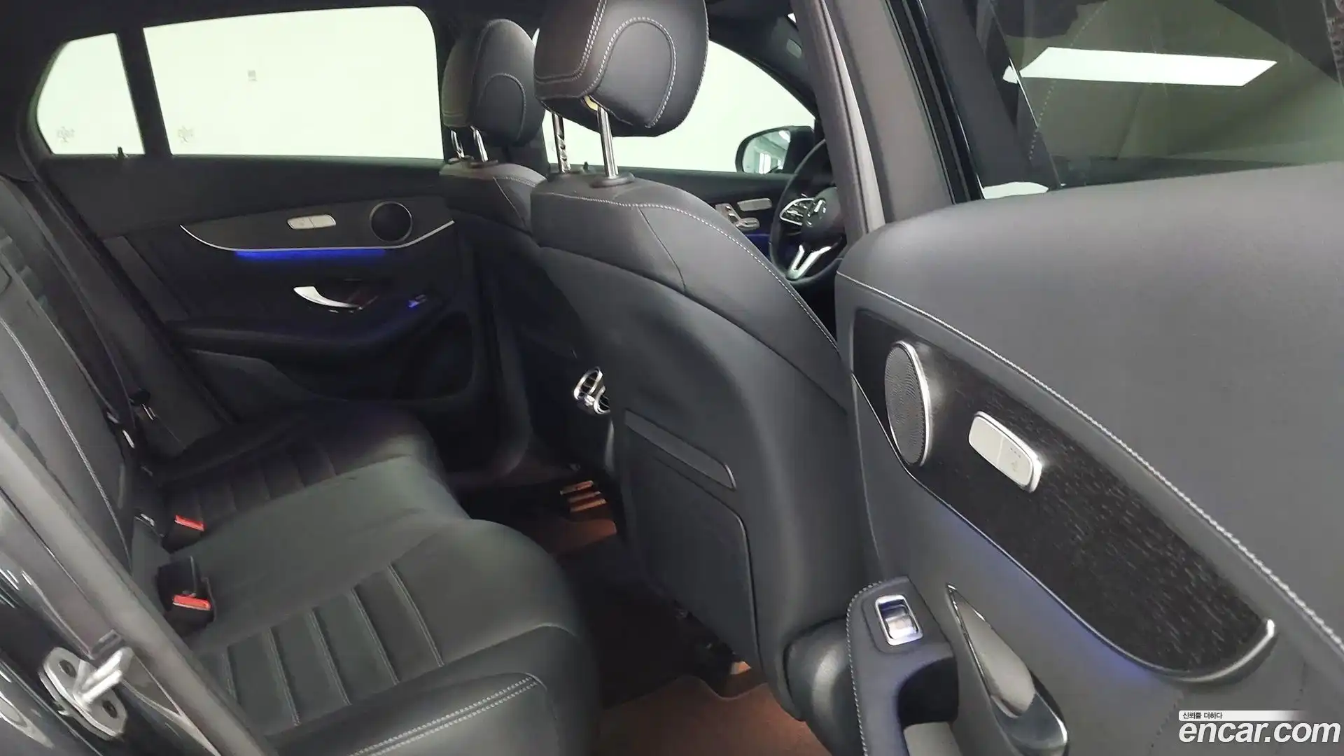 GLC-Class Mercedes-Benz 2023.3-INNER-010