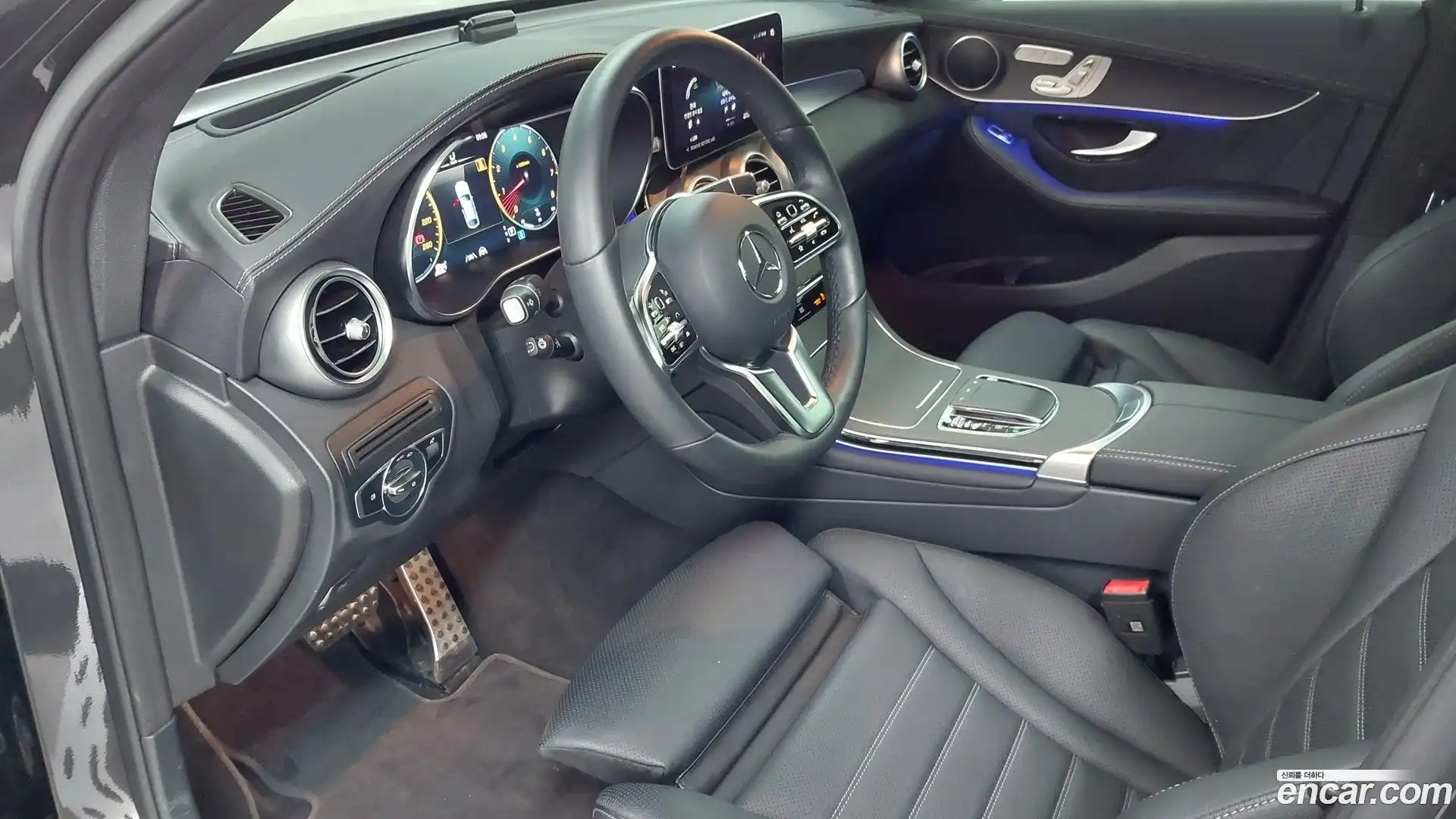 GLC-Class Mercedes-Benz 2023.3-OPTION-018