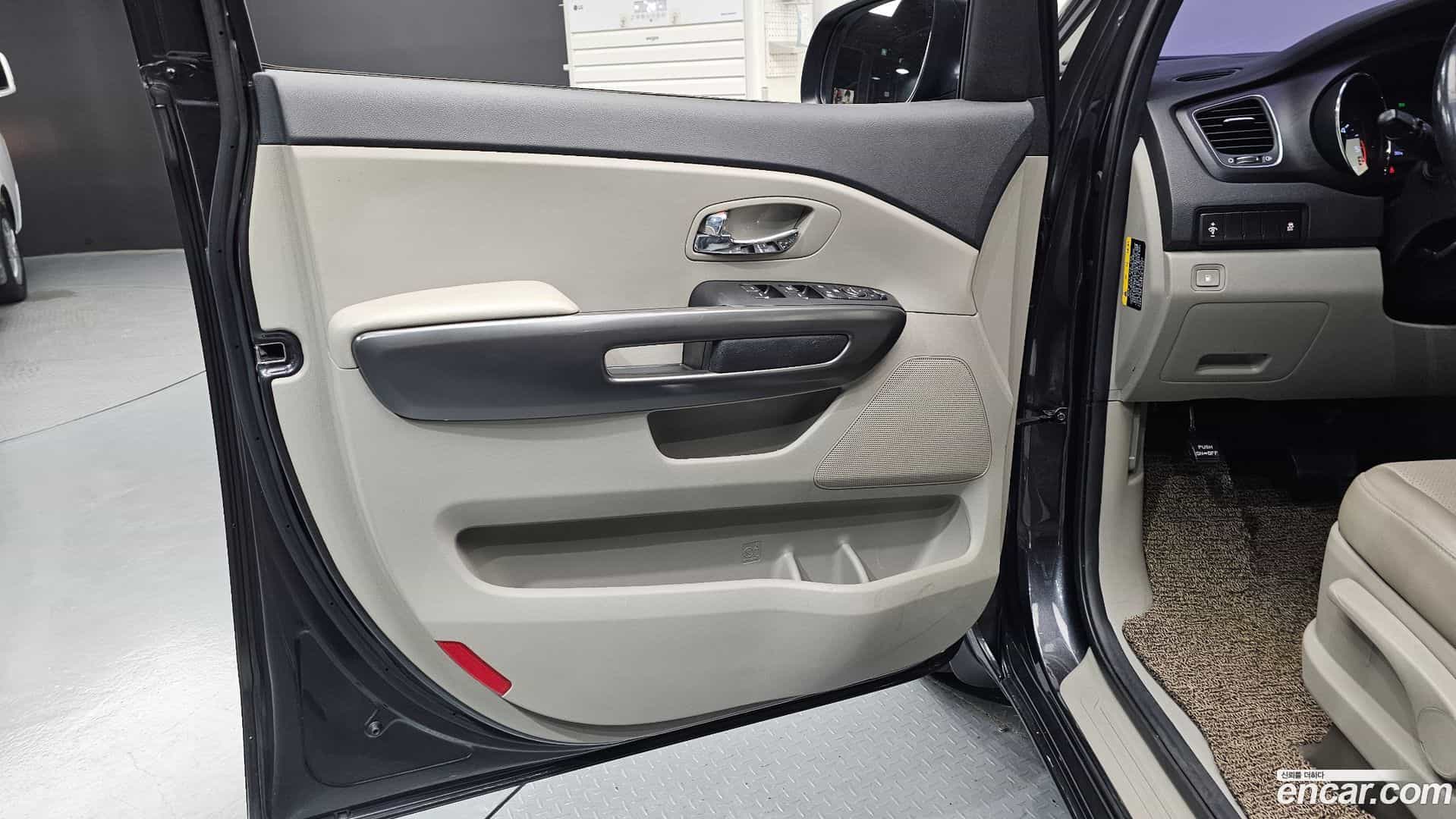 Canival Kia 2019.9-INNER-034