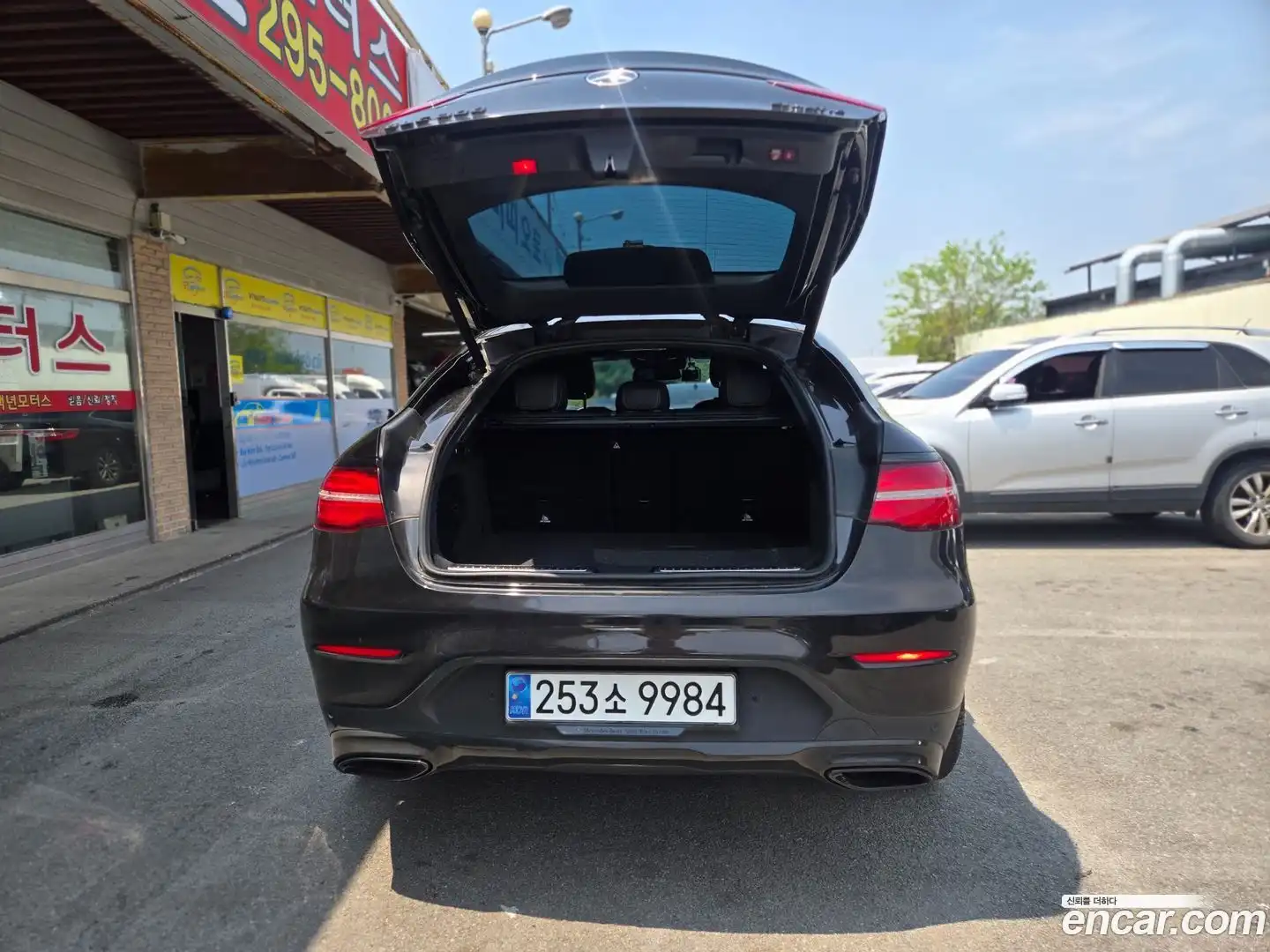 GLC-Class Mercedes-Benz 2019.5-OUTER-004