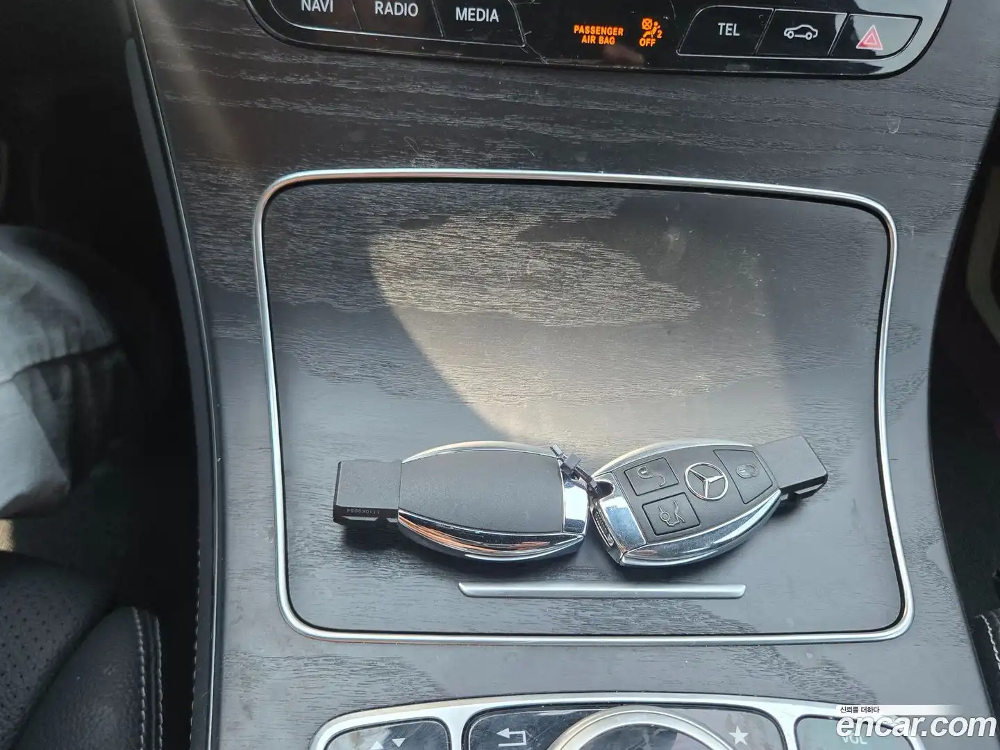 GLC-Class Mercedes-Benz 2019.5-OPTION-017