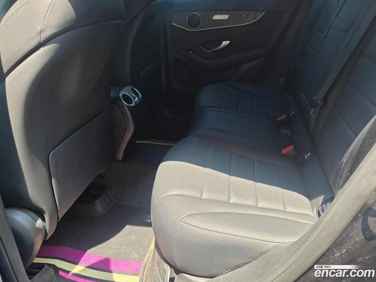 GLC-Class Mercedes-Benz 2019.5-OPTION-018