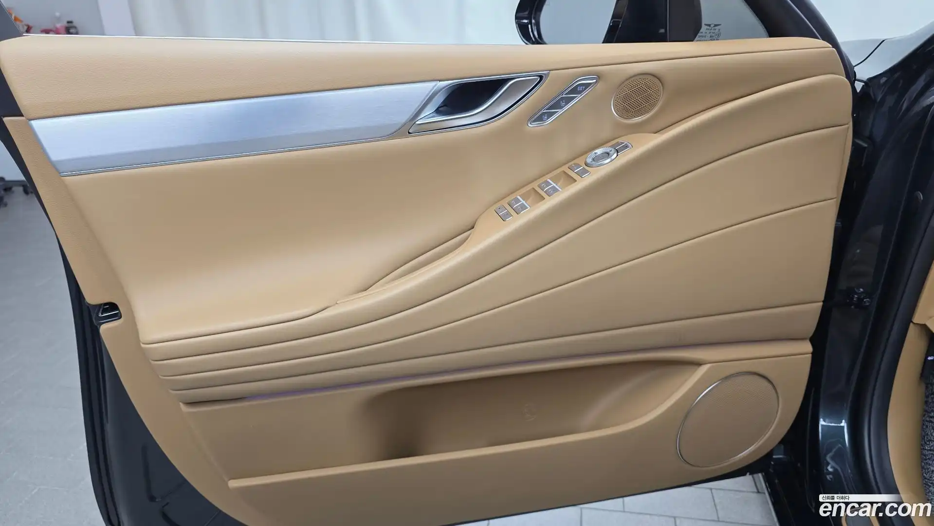 G80 Genesis 2025.5-INNER-034
