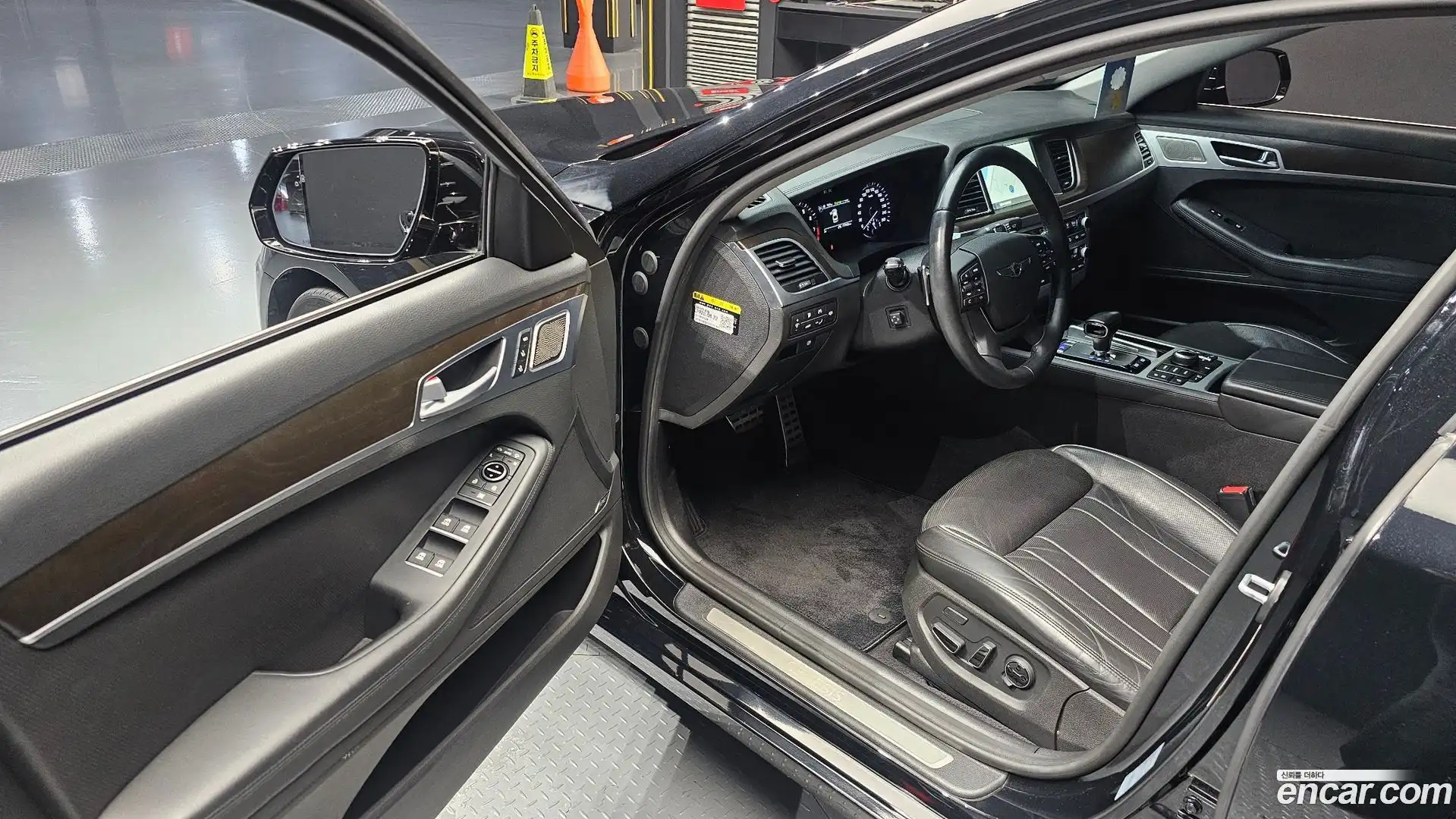 G80 Genesis 2016.7-INNER-010