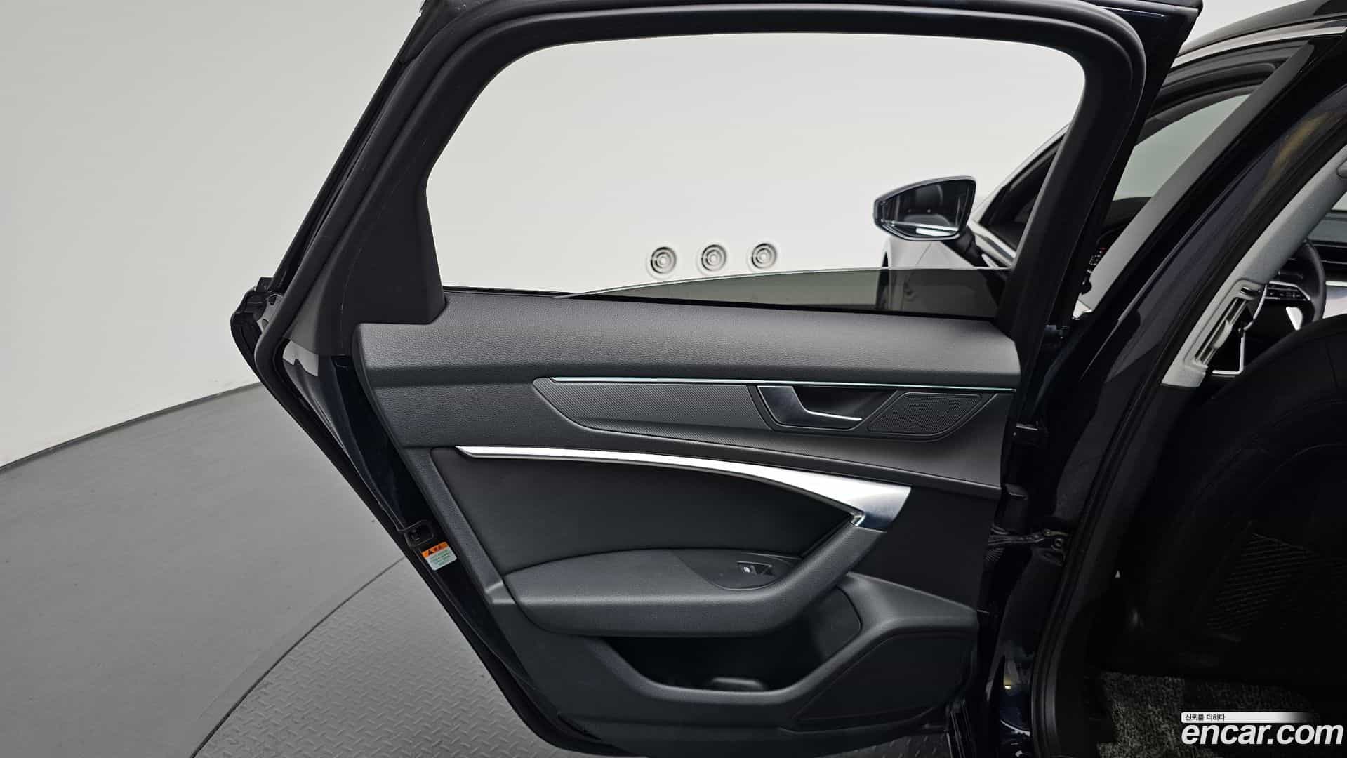 A6 Audi 2021.11-INNER-035