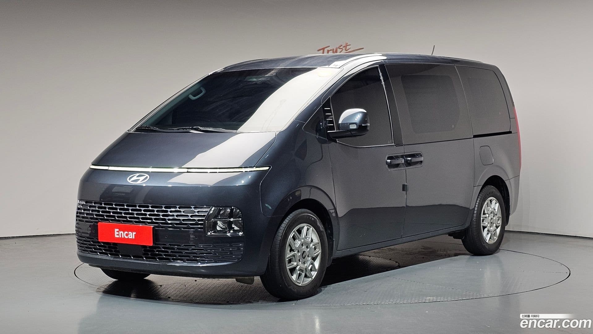 Main__Slider__Photo:Staria Hyundai 2024.3-0